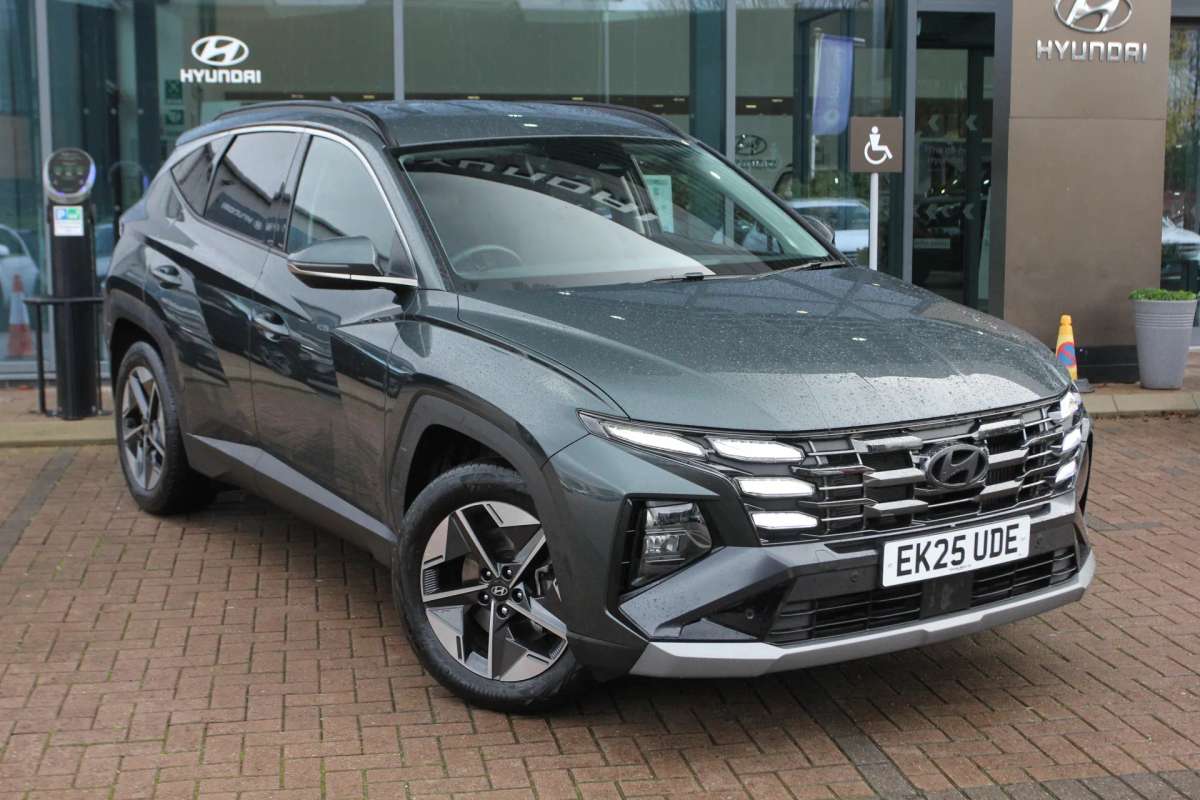 Check out this Hyundai Tucson 2025 Petrol Manual