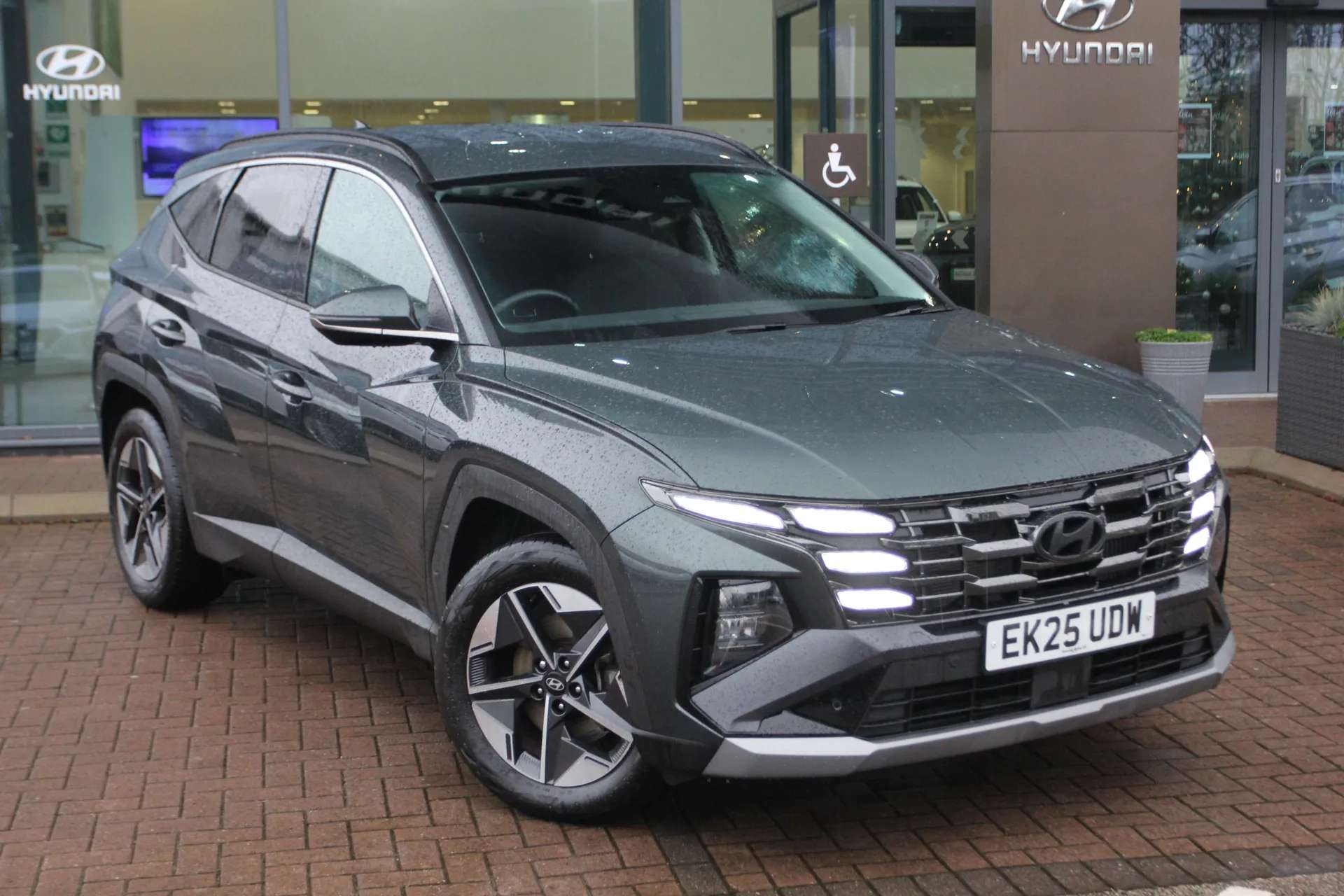 A 2025 HYUNDAI TUCSON 1.6T Premium 5dr A 2025 HYUNDAI TUCSON 1.6T Premium 5dr