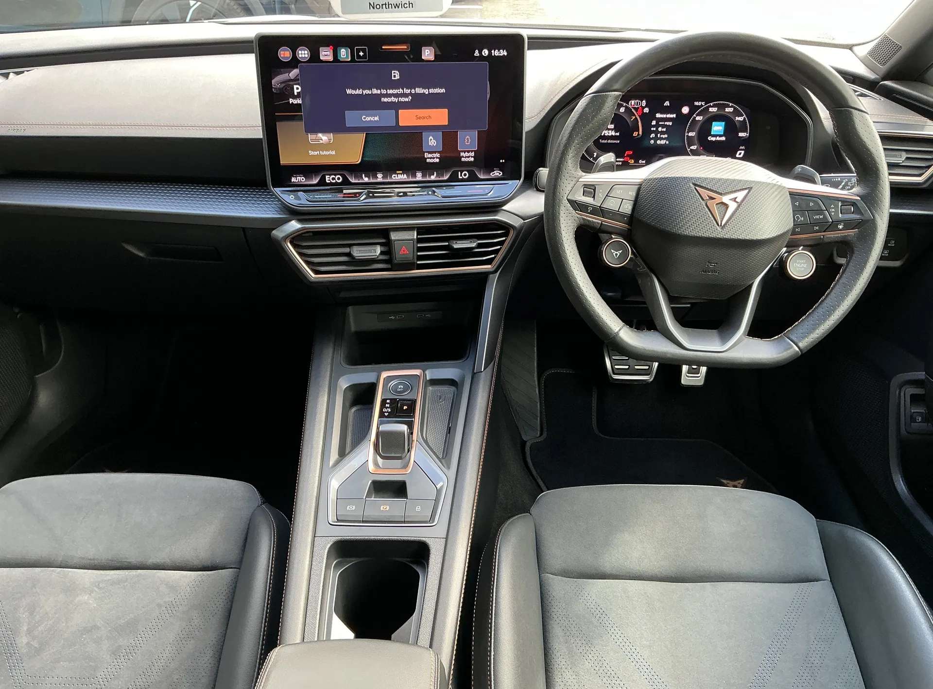 A 2024 CUPRA LEON 1.5 eHybrid 272 VZ1 5dr DSG A 2024 CUPRA LEON 1.5 eHybrid 272 VZ1 5dr DSG