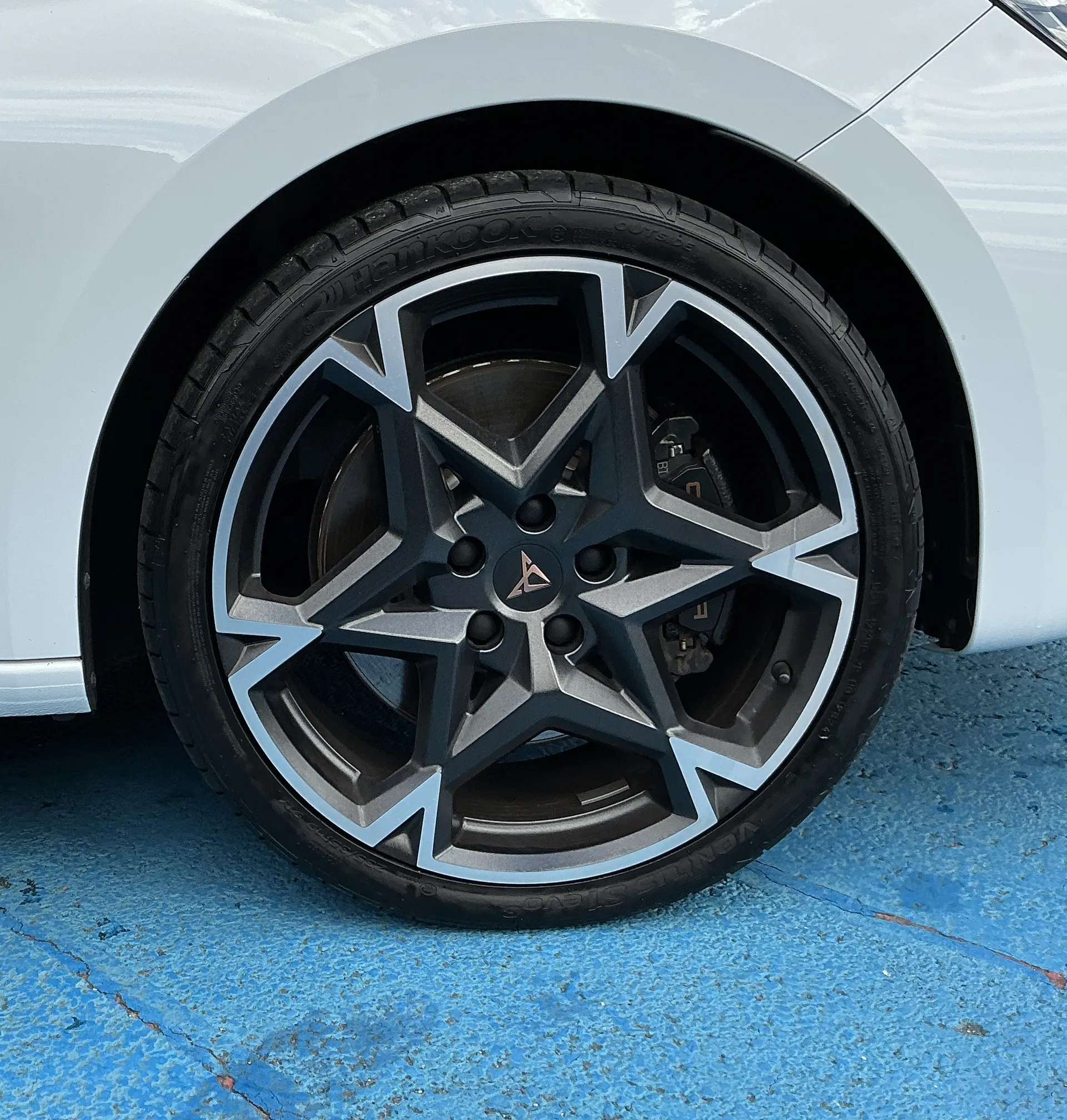 2024 CUPRA LEON 2024 CUPRA LEON
