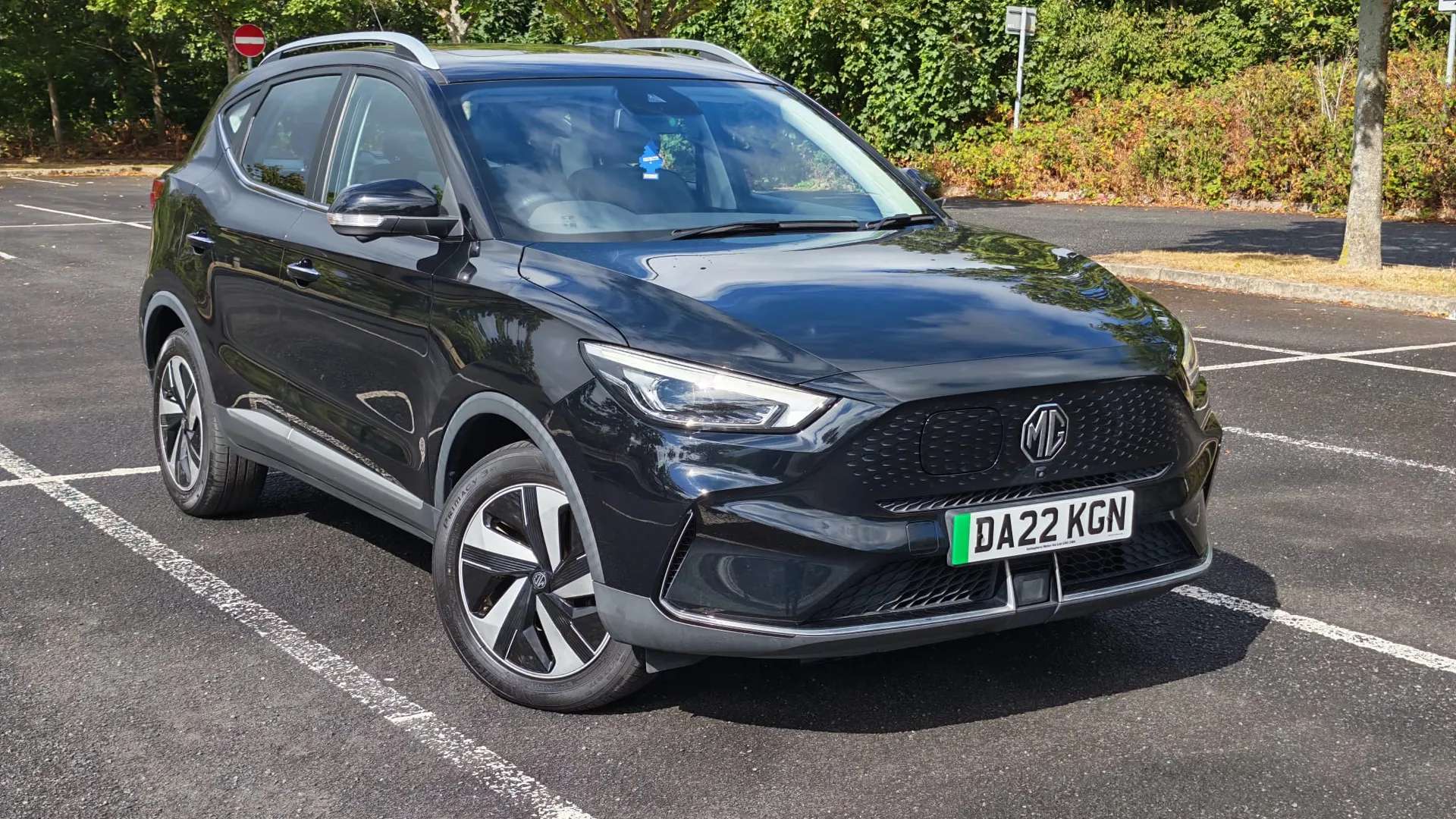 A 2022 MG ZS 115kW Trophy EV Long Range 73kWh 5dr Auto A 2022 MG ZS 115kW Trophy EV Long Range 73kWh 5dr Auto
