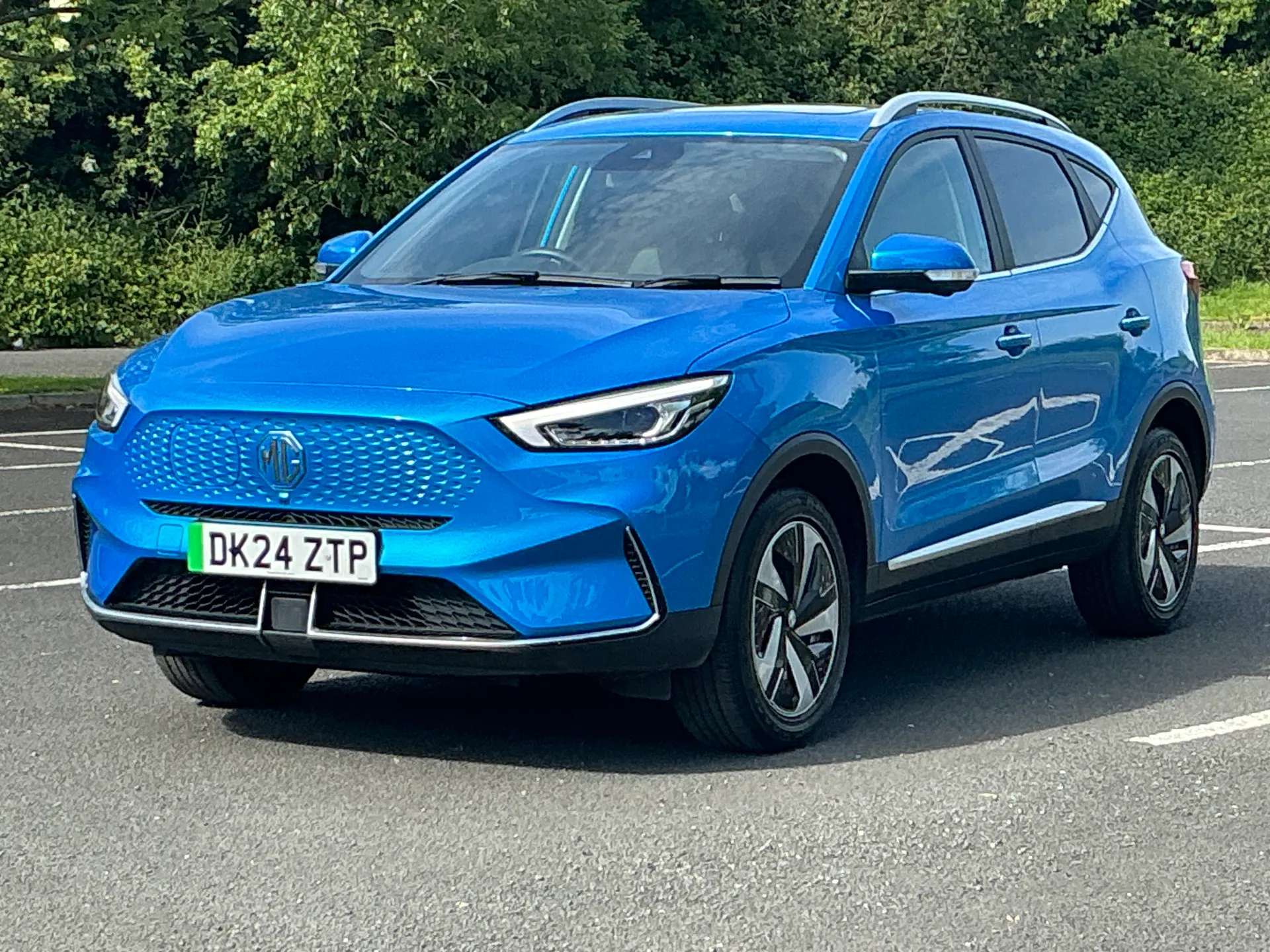 A 2024 MG ZS 115kW Trophy Connect EV Long Range73kWh 5dr Auto A 2024 MG ZS 115kW Trophy Connect EV Long Range73kWh 5dr Auto