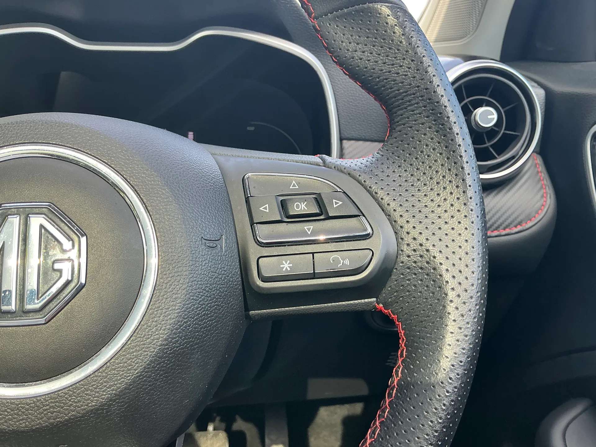 2024 MG ZS 2024 MG ZS