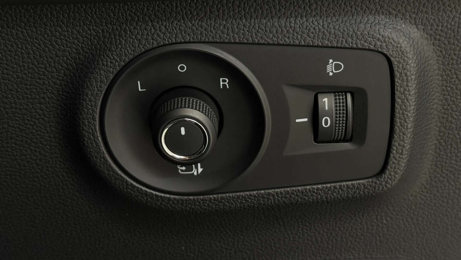 2025 MG ZS 2025 MG ZS