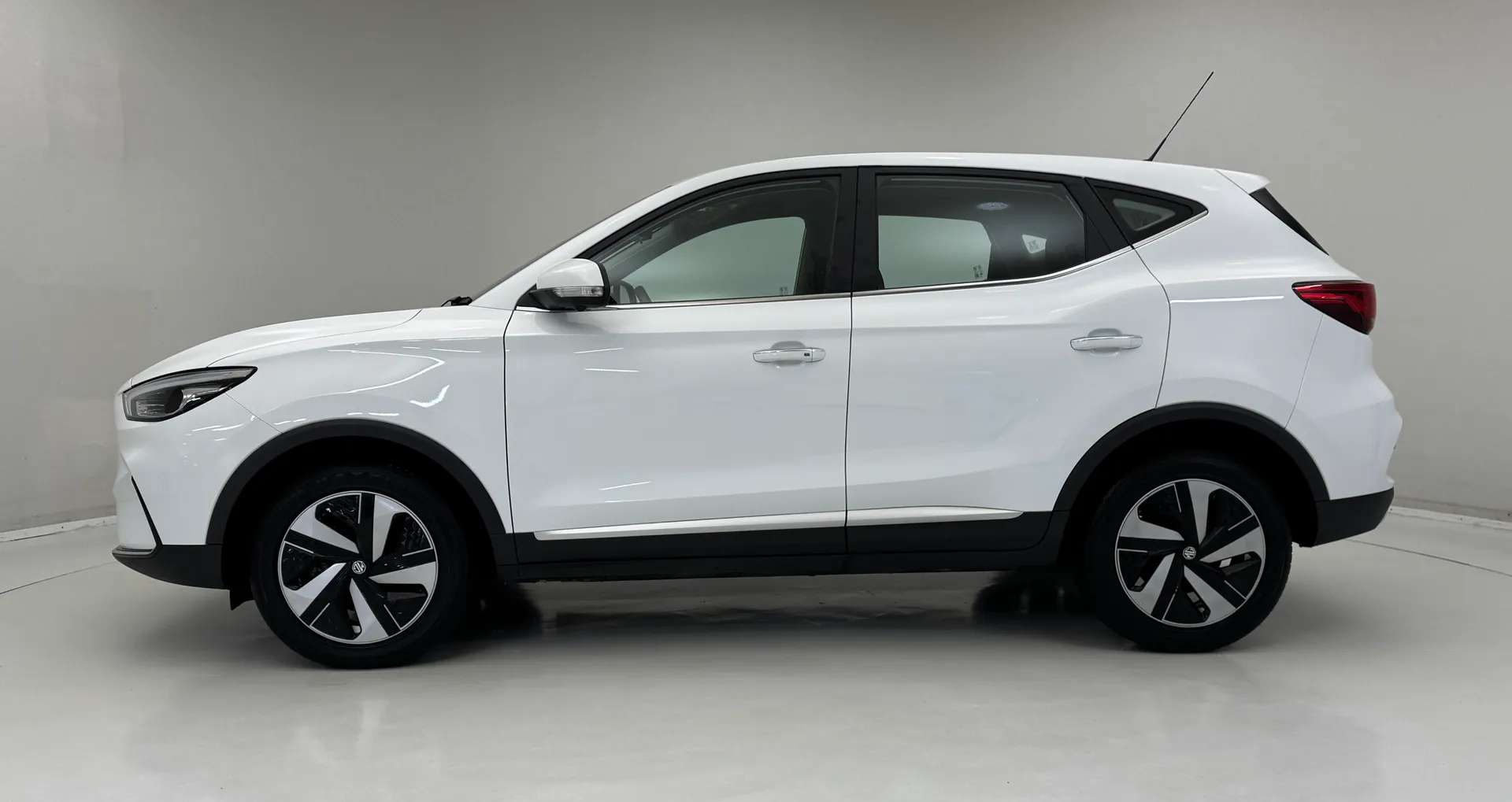 2023 MG MOTOR UK ZS 2023 MG MOTOR UK ZS