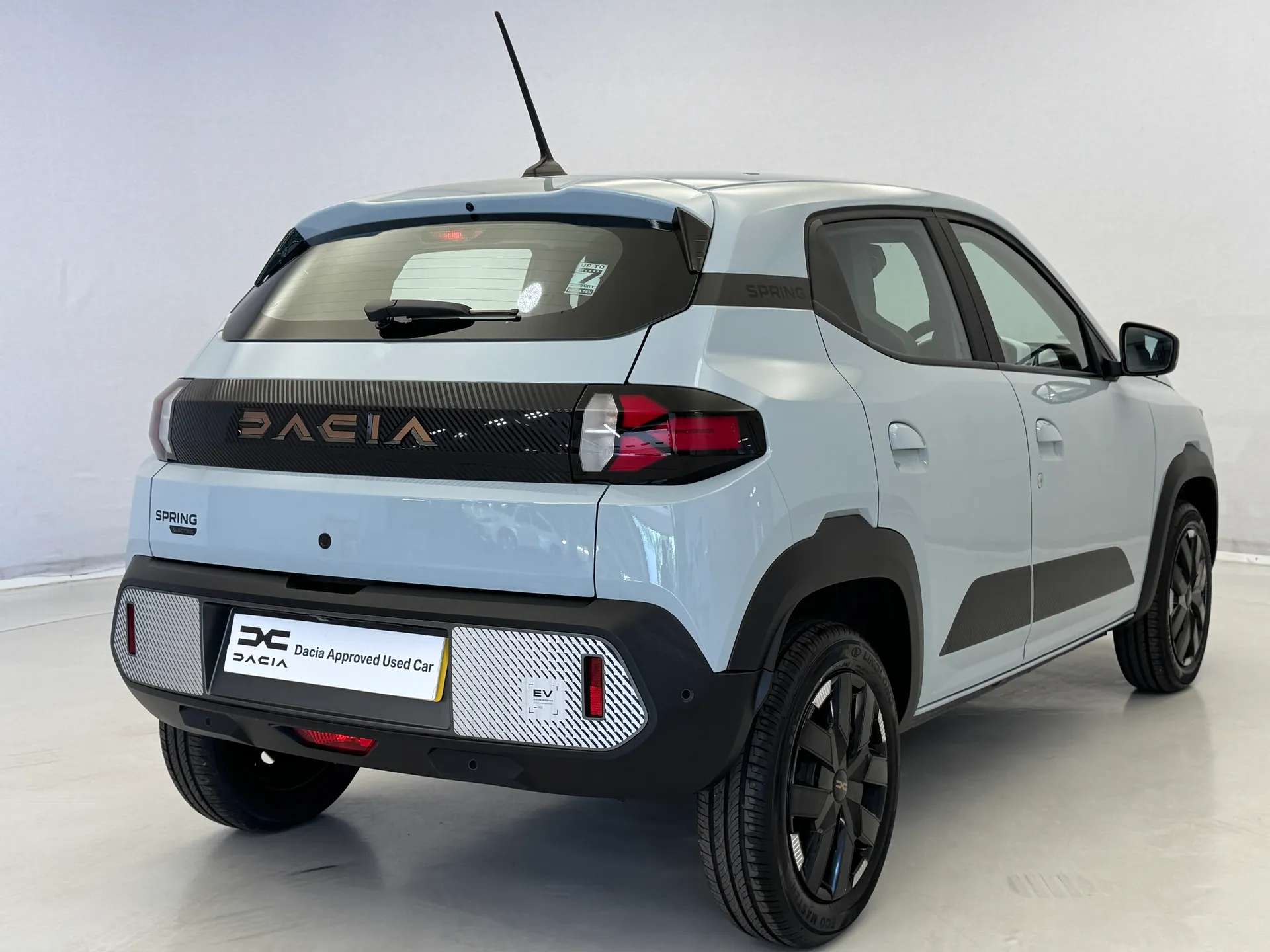 A 2026 DACIA SPRING 24kWh Extreme 100 75kW 5dr Auto A 2026 DACIA SPRING 24kWh Extreme 100 75kW 5dr Auto