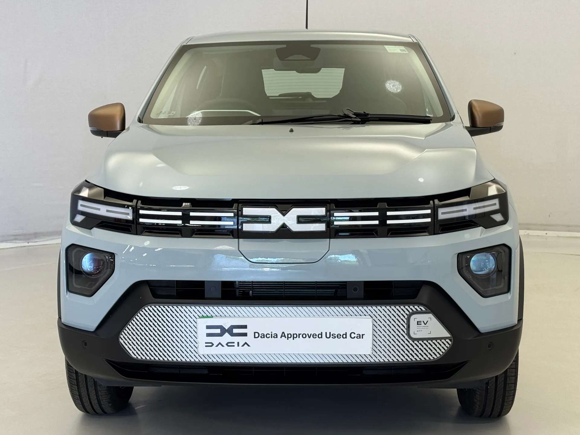 A 2026 DACIA SPRING 24kWh Extreme 100 75kW 5dr Auto A 2026 DACIA SPRING 24kWh Extreme 100 75kW 5dr Auto