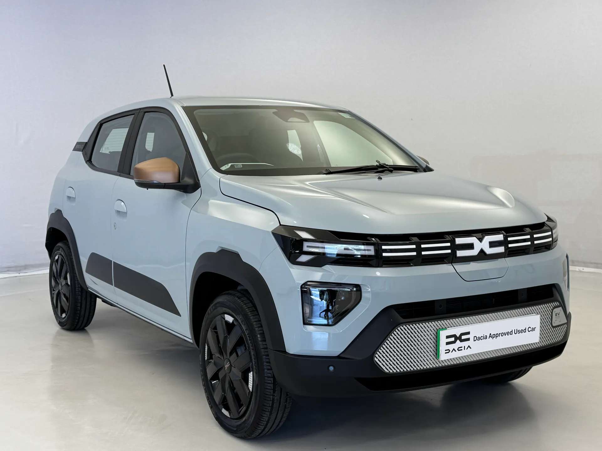 A 2026 DACIA SPRING 24kWh Extreme 100 75kW 5dr Auto A 2026 DACIA SPRING 24kWh Extreme 100 75kW 5dr Auto