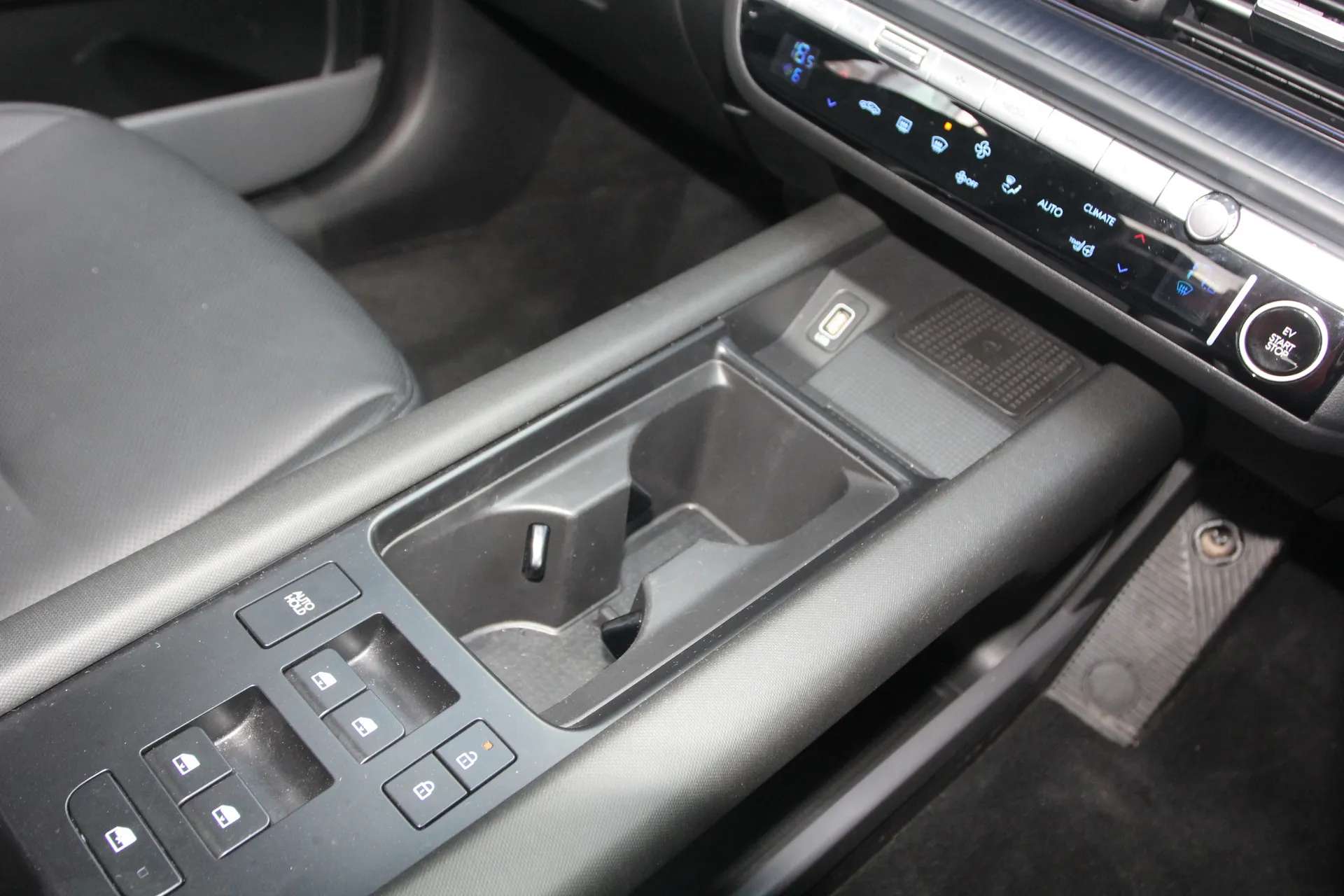 2025 HYUNDAI IONIQ 6 2025 HYUNDAI IONIQ 6