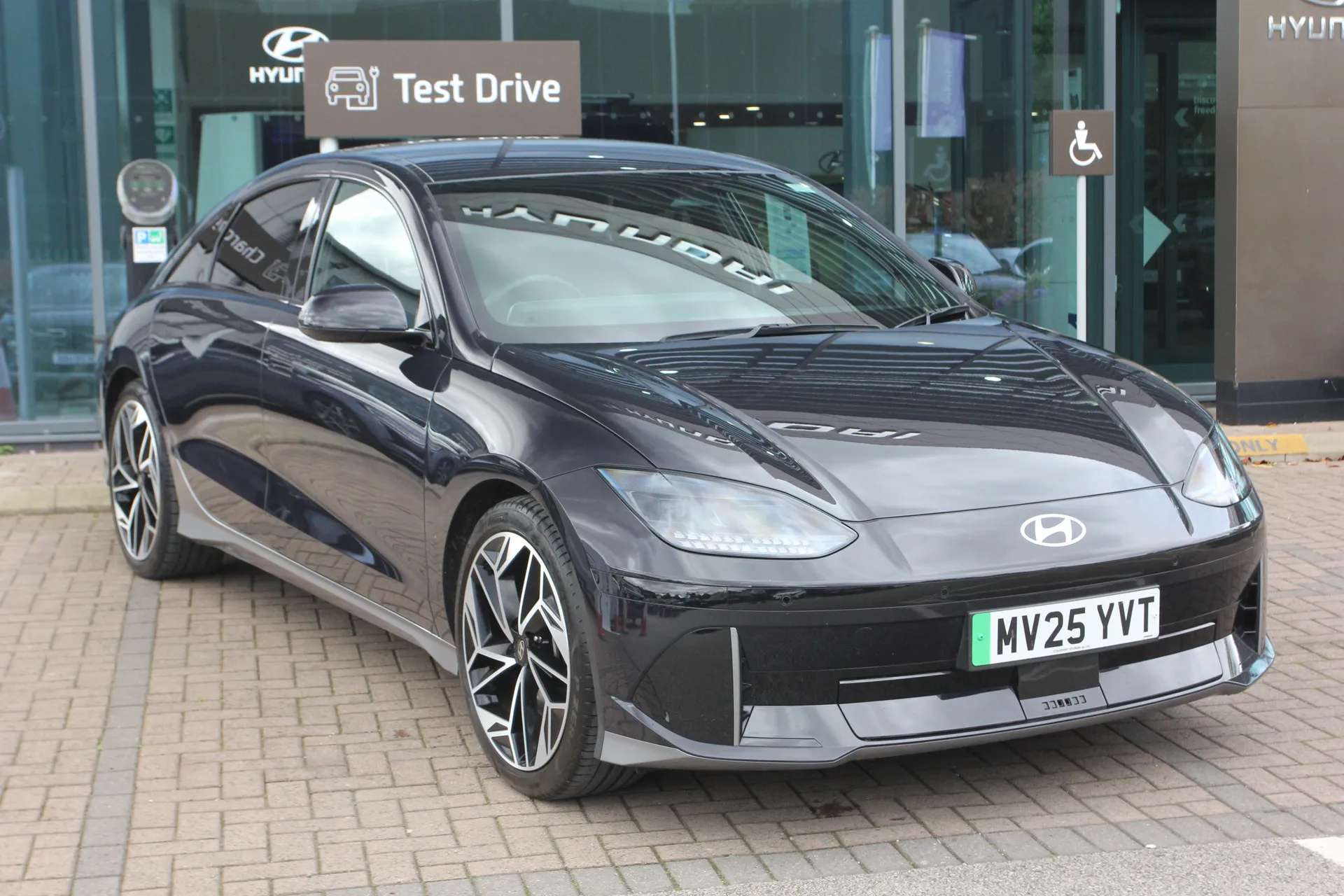 A 2025 HYUNDAI IONIQ 6 168kW Premium 77kWh 4dr Auto ZERO DEPOSIT FINANCE AVAILABLE A 2025 HYUNDAI IONIQ 6 168kW Premium 77kWh 4dr Auto ZERO DEPOSIT FINANCE AVAILABLE