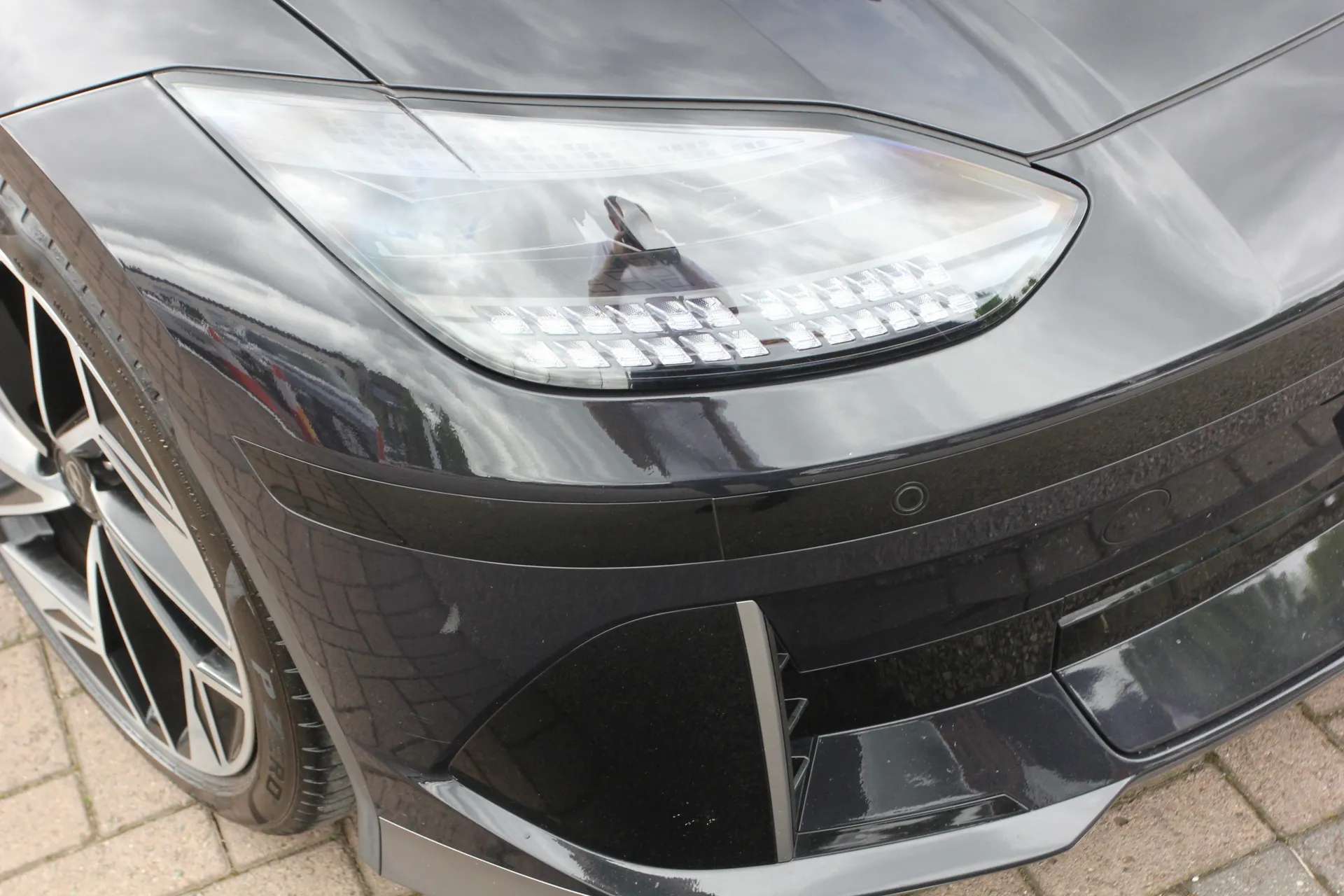 A 2025 HYUNDAI IONIQ 6 168kW Premium 77kWh 4dr Auto ZERO DEPOSIT FINANCE AVAILABLE A 2025 HYUNDAI IONIQ 6 168kW Premium 77kWh 4dr Auto ZERO DEPOSIT FINANCE AVAILABLE