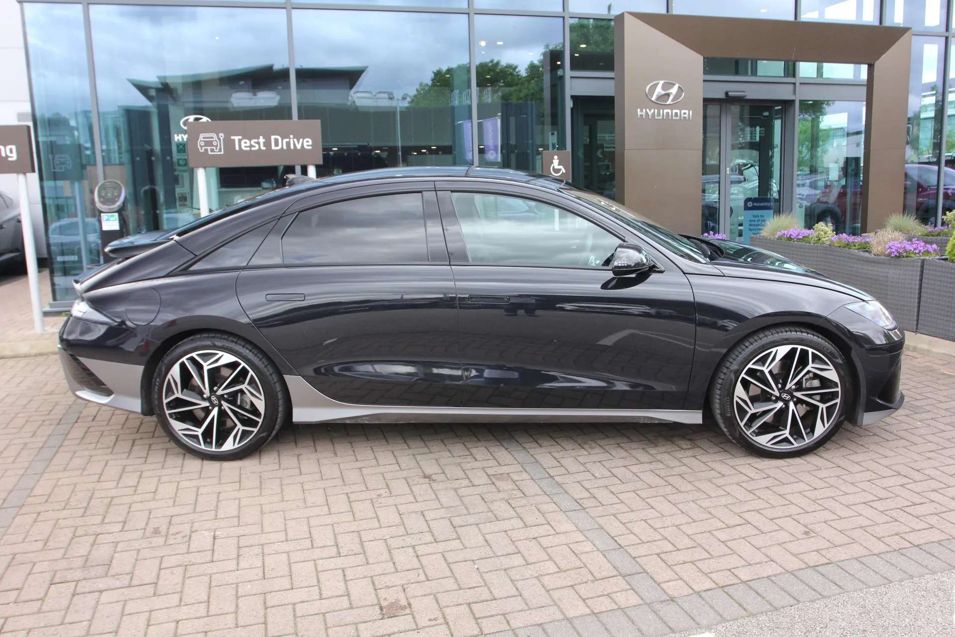 2025 HYUNDAI IONIQ 6 2025 HYUNDAI IONIQ 6