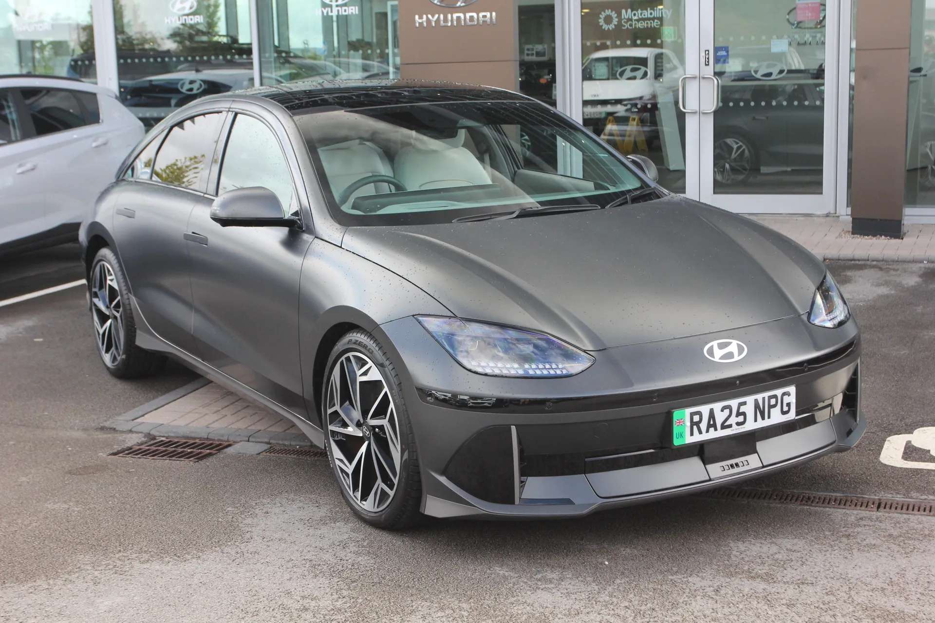 A 2025 HYUNDAI IONIQ 6 168kW Ultimate 77kWh 4dr Auto A 2025 HYUNDAI IONIQ 6 168kW Ultimate 77kWh 4dr Auto