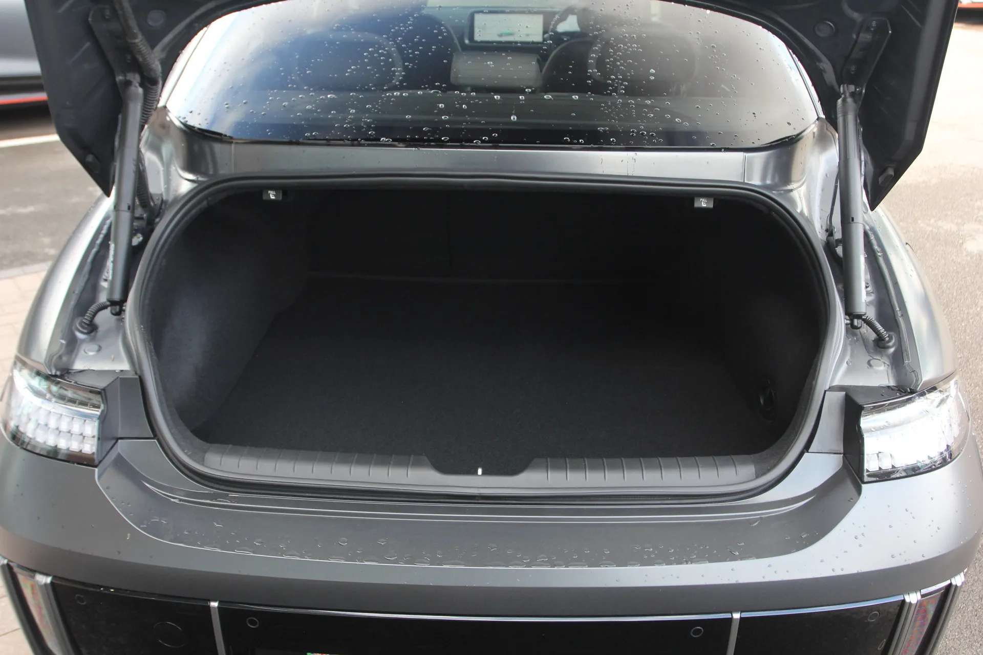 2025 HYUNDAI IONIQ 6 2025 HYUNDAI IONIQ 6