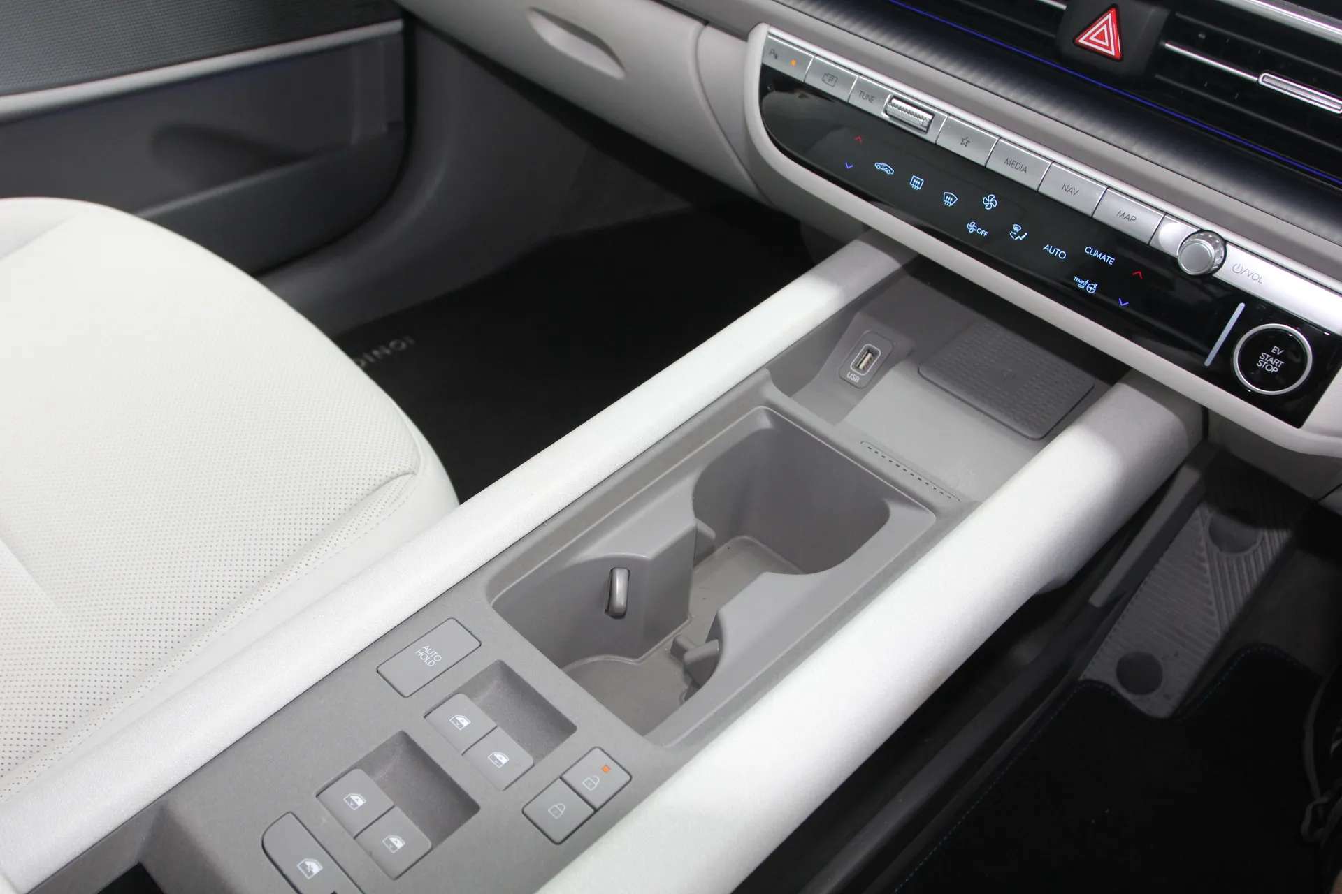 2025 HYUNDAI IONIQ 6 2025 HYUNDAI IONIQ 6