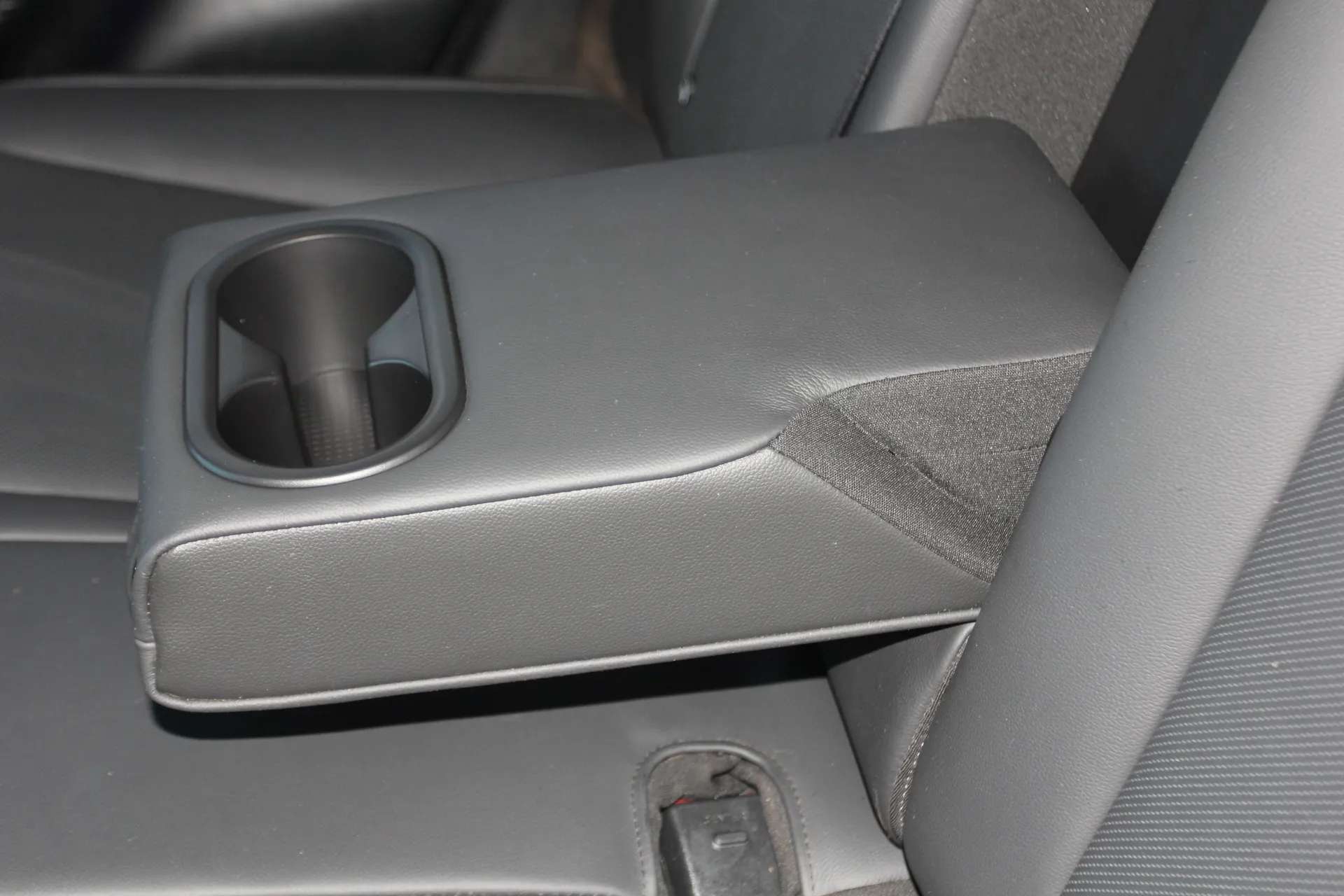 2024 HYUNDAI IONIQ 6 2024 HYUNDAI IONIQ 6