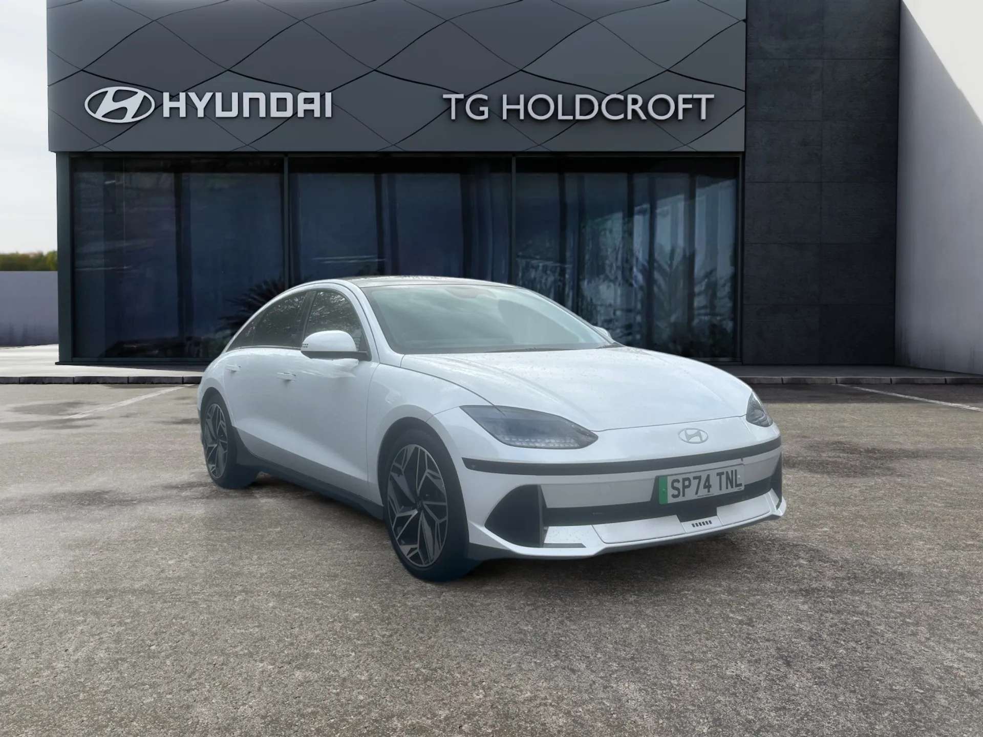 A 2024 HYUNDAI IONIQ 6 168kW Ultimate 77kWh 4dr Auto A 2024 HYUNDAI IONIQ 6 168kW Ultimate 77kWh 4dr Auto
