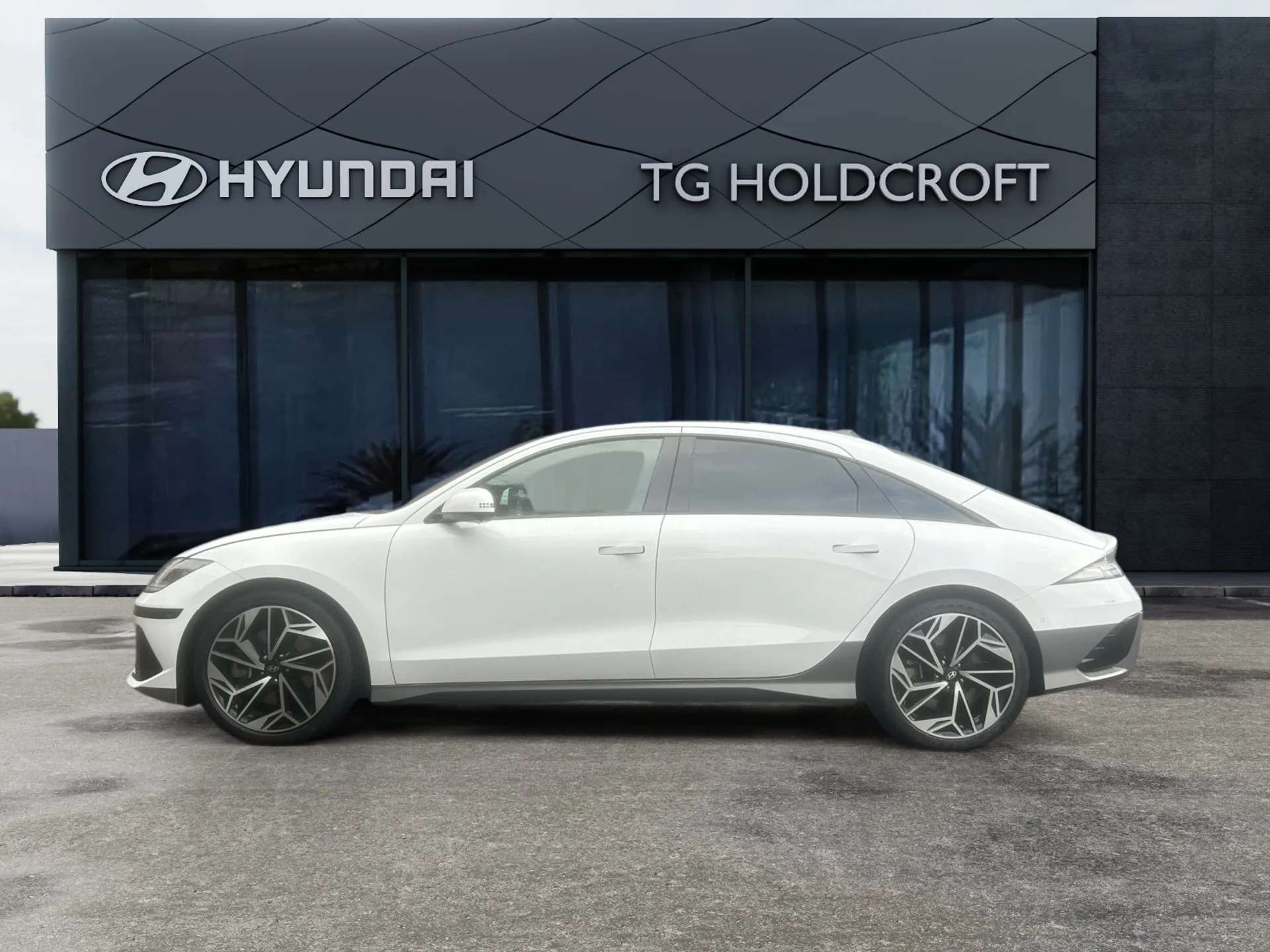 A 2024 HYUNDAI IONIQ 6 168kW Ultimate 77kWh 4dr Auto A 2024 HYUNDAI IONIQ 6 168kW Ultimate 77kWh 4dr Auto