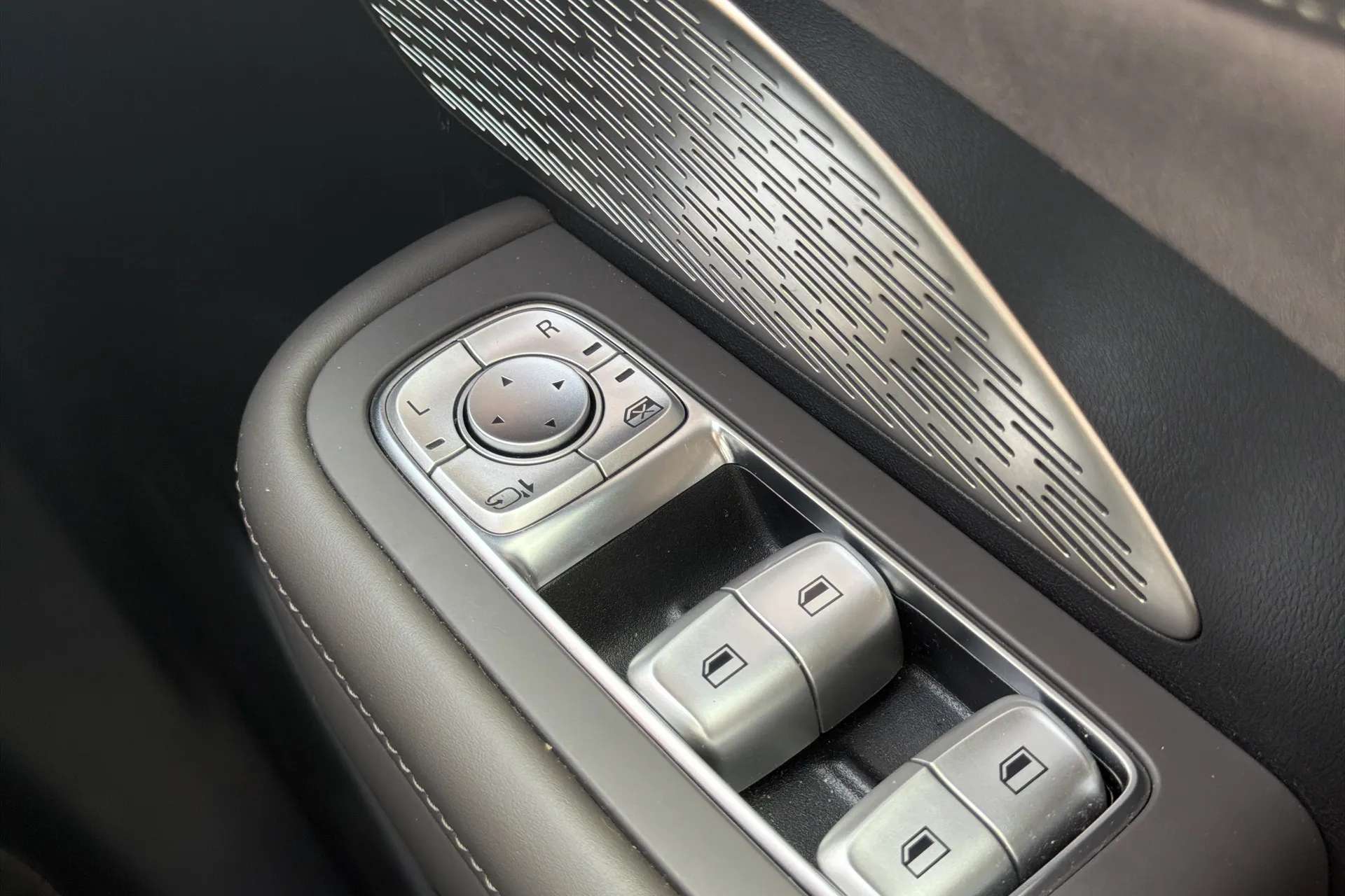 2025 MG MGS6 2025 MG MGS6