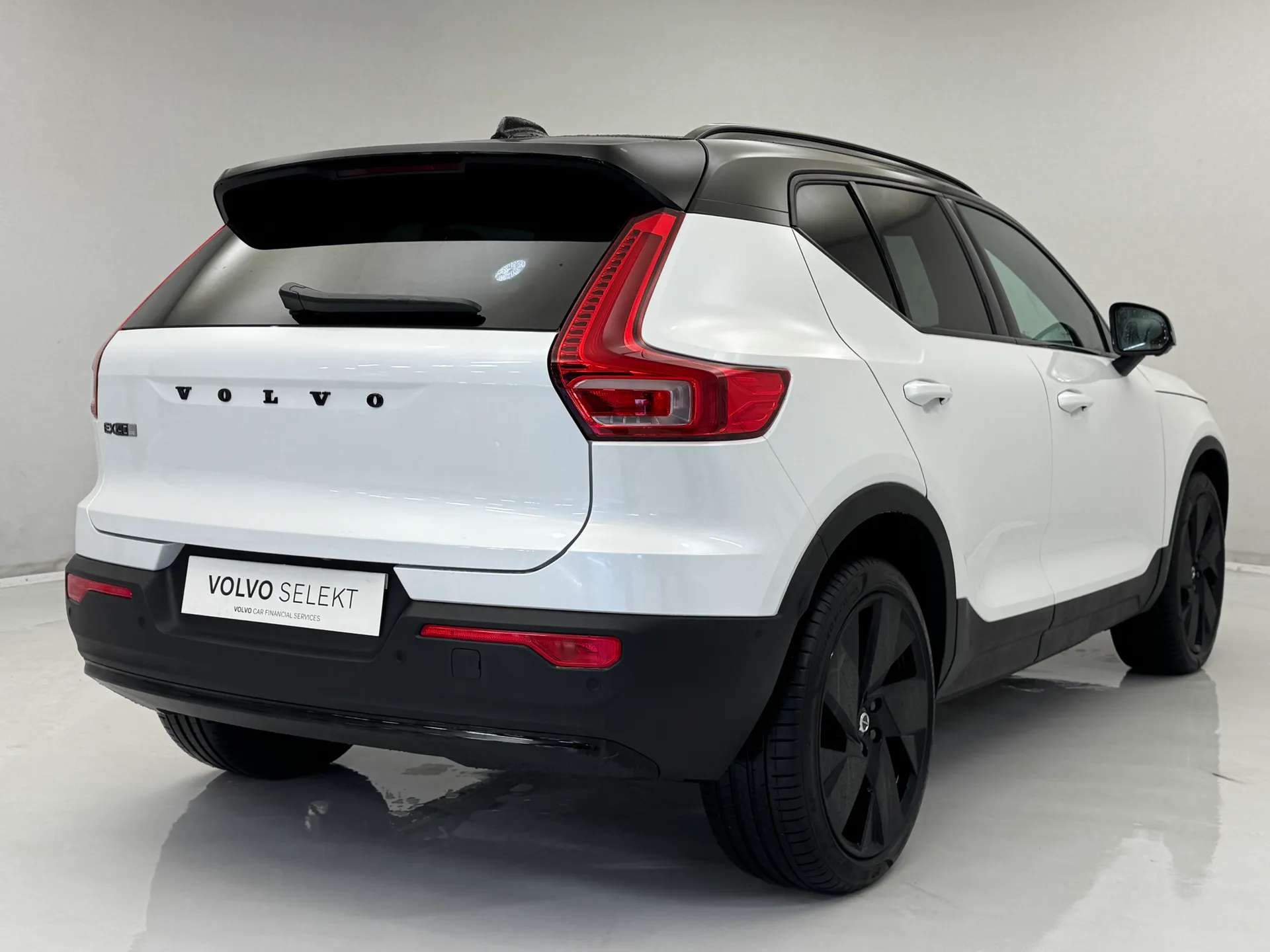 0 VOLVO EX40 0 VOLVO EX40