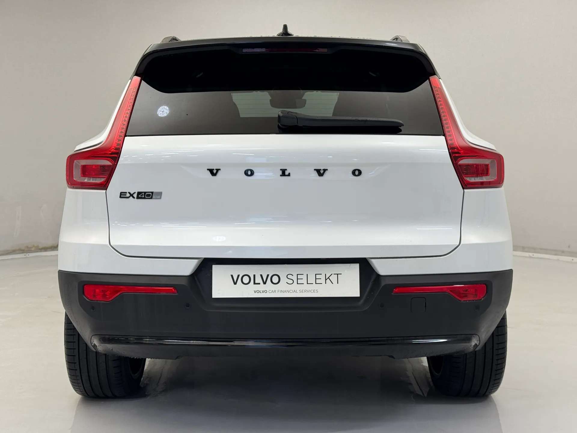 0 VOLVO EX40 0 VOLVO EX40