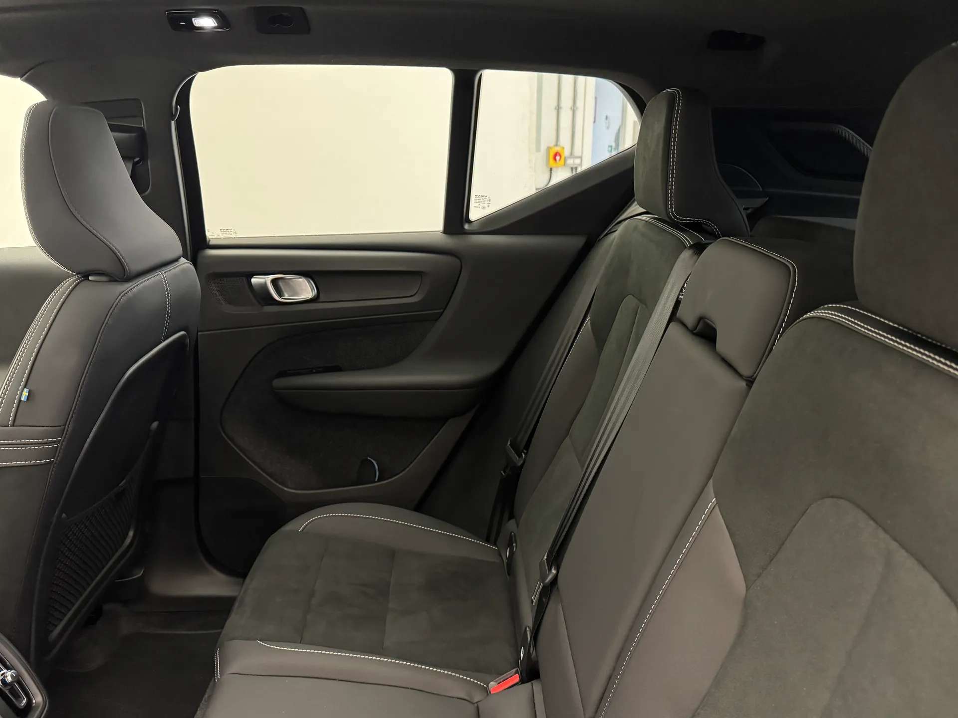 0 VOLVO EX40 0 VOLVO EX40