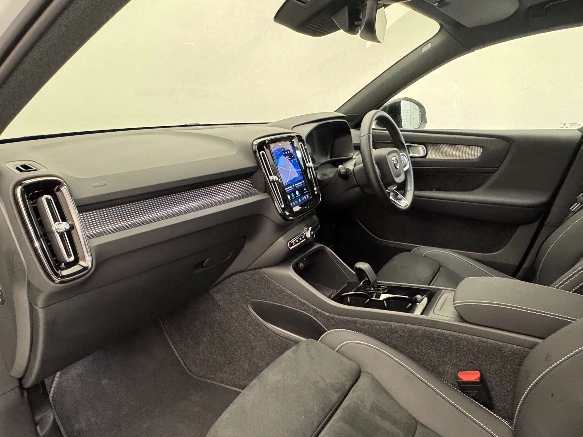 0 VOLVO EX40 0 VOLVO EX40