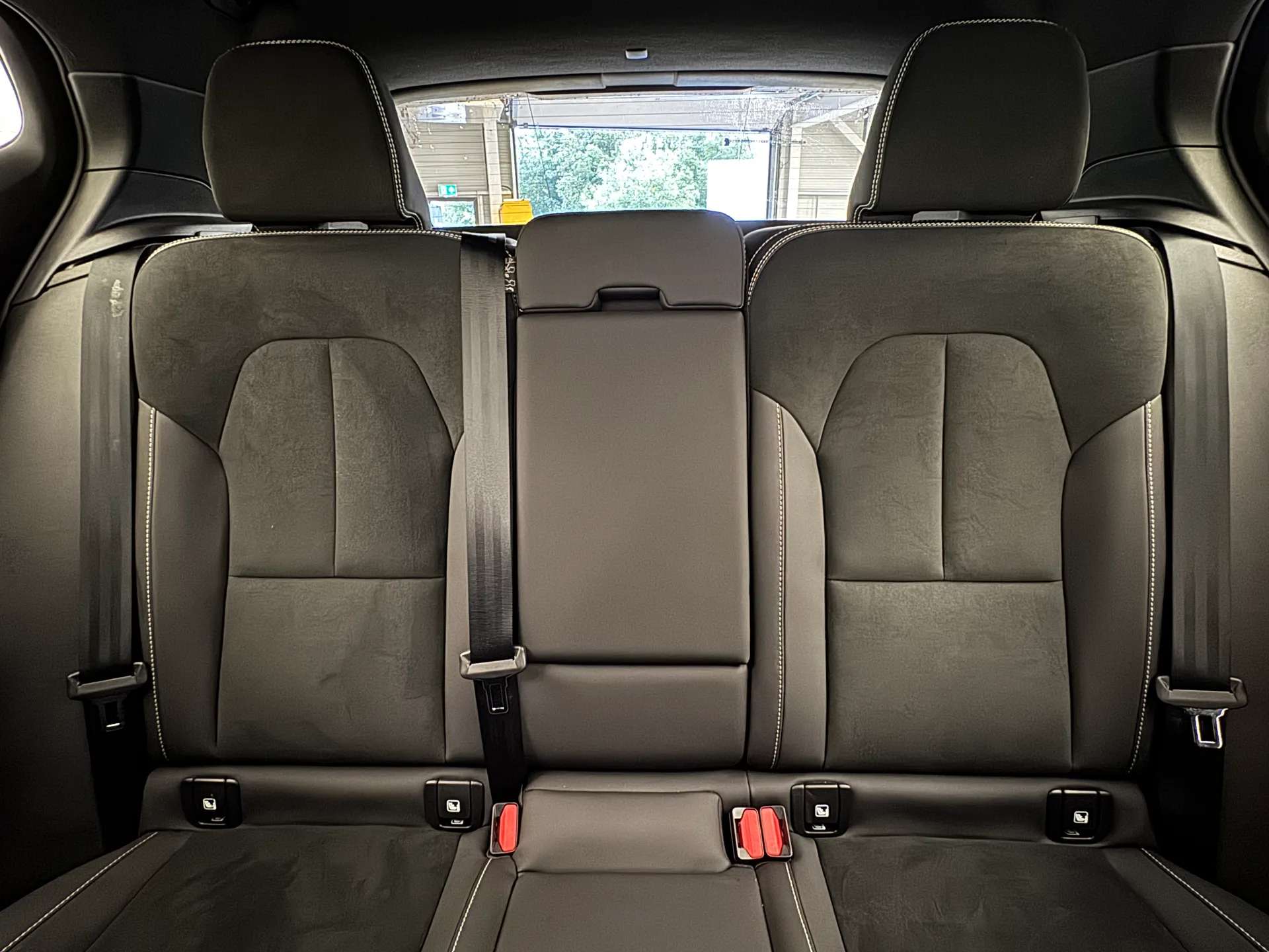 0 VOLVO EX40 0 VOLVO EX40