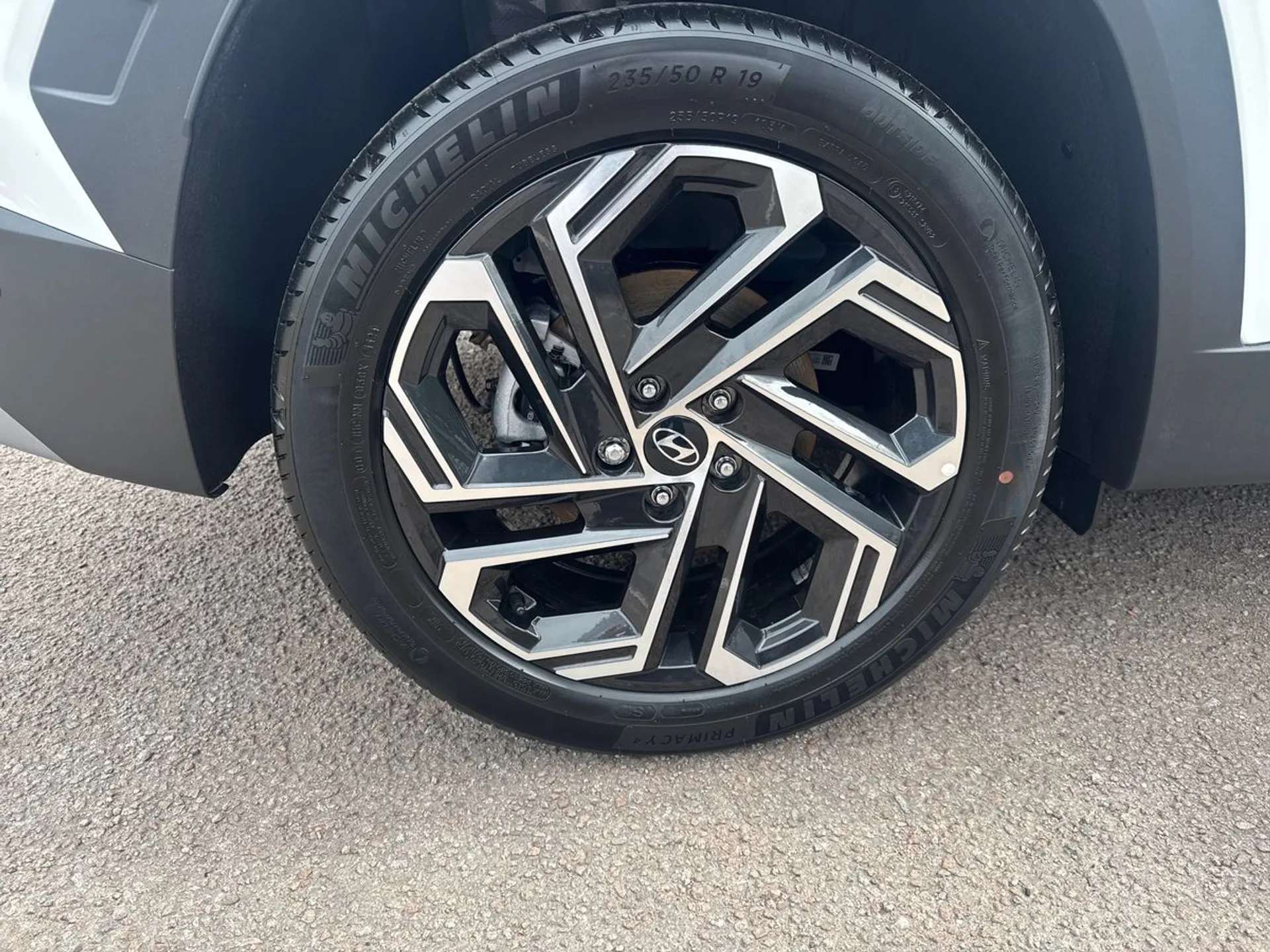 A 2025 HYUNDAI TUCSON 1.6T 48V MHD Ultimate 5dr 4WD DCT A 2025 HYUNDAI TUCSON 1.6T 48V MHD Ultimate 5dr 4WD DCT