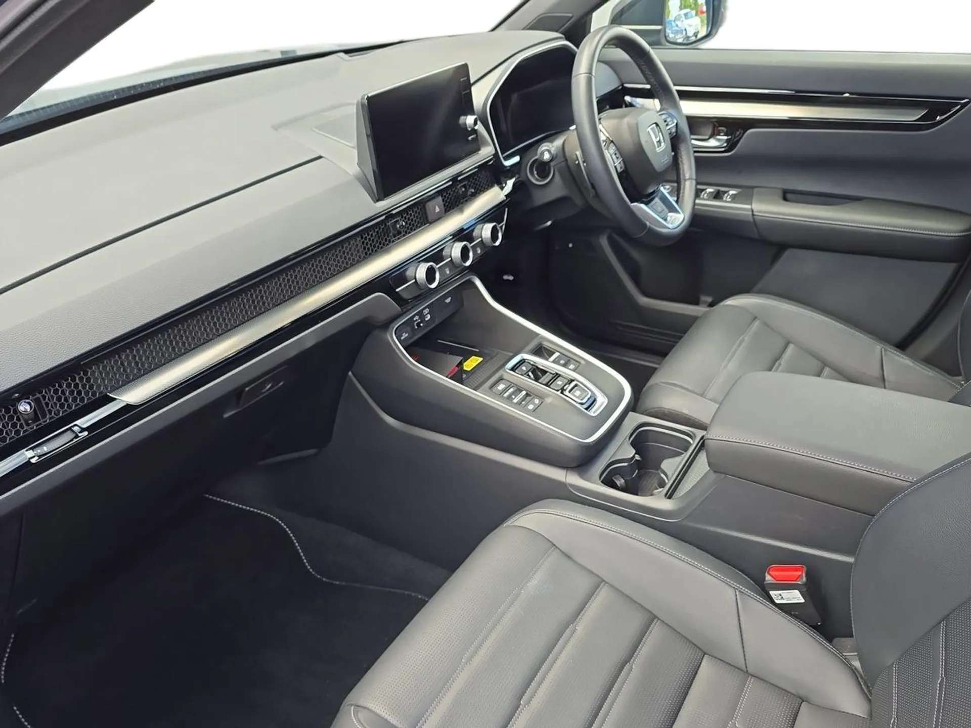 A 2025 HONDA CR-V 2.0 ePHEV Advance Tech 5dr eCVT A 2025 HONDA CR-V 2.0 ePHEV Advance Tech 5dr eCVT