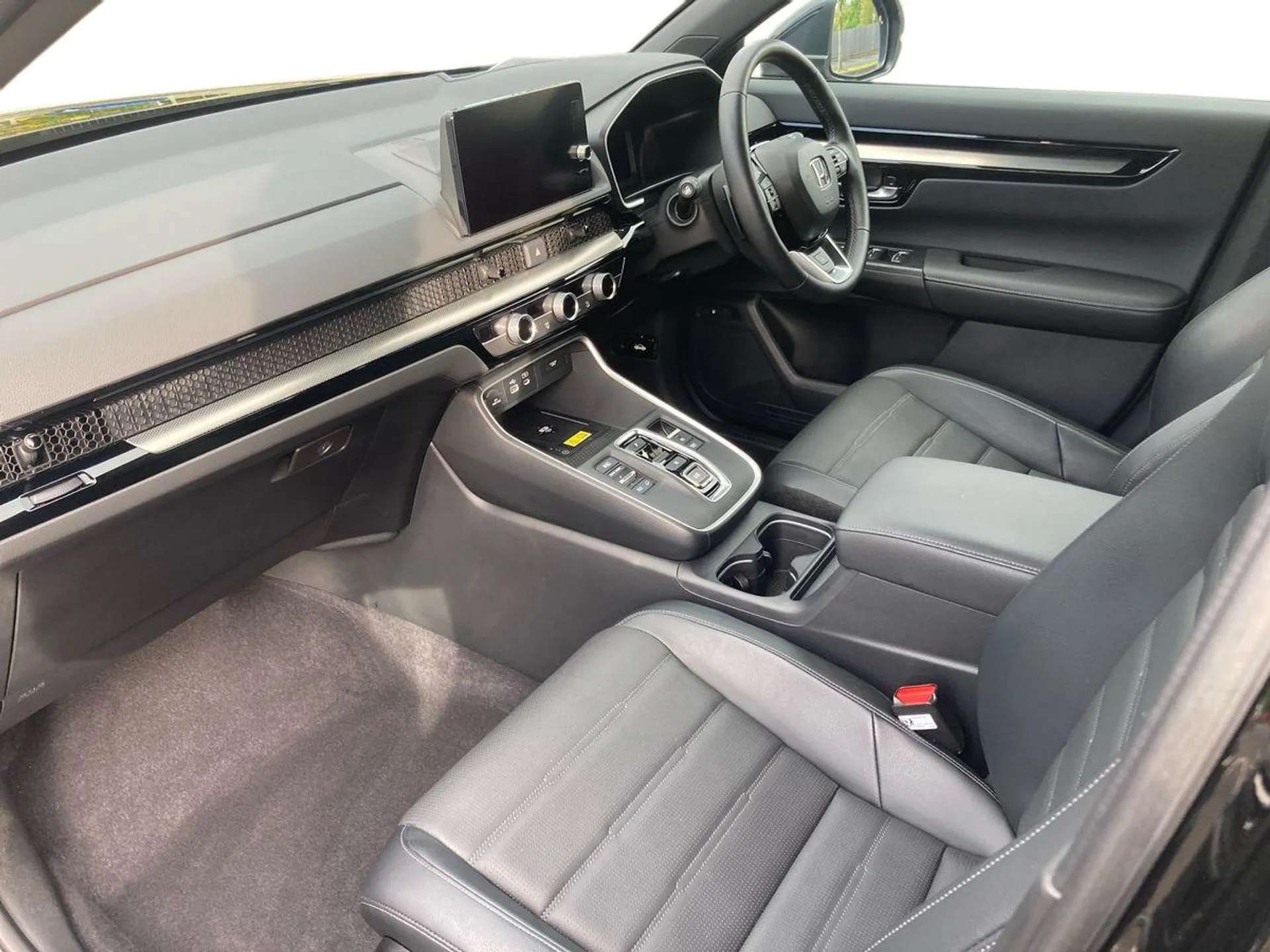 A 2024 HONDA CR-V 2.0 ePHEV Advance Tech 5dr eCVT A 2024 HONDA CR-V 2.0 ePHEV Advance Tech 5dr eCVT