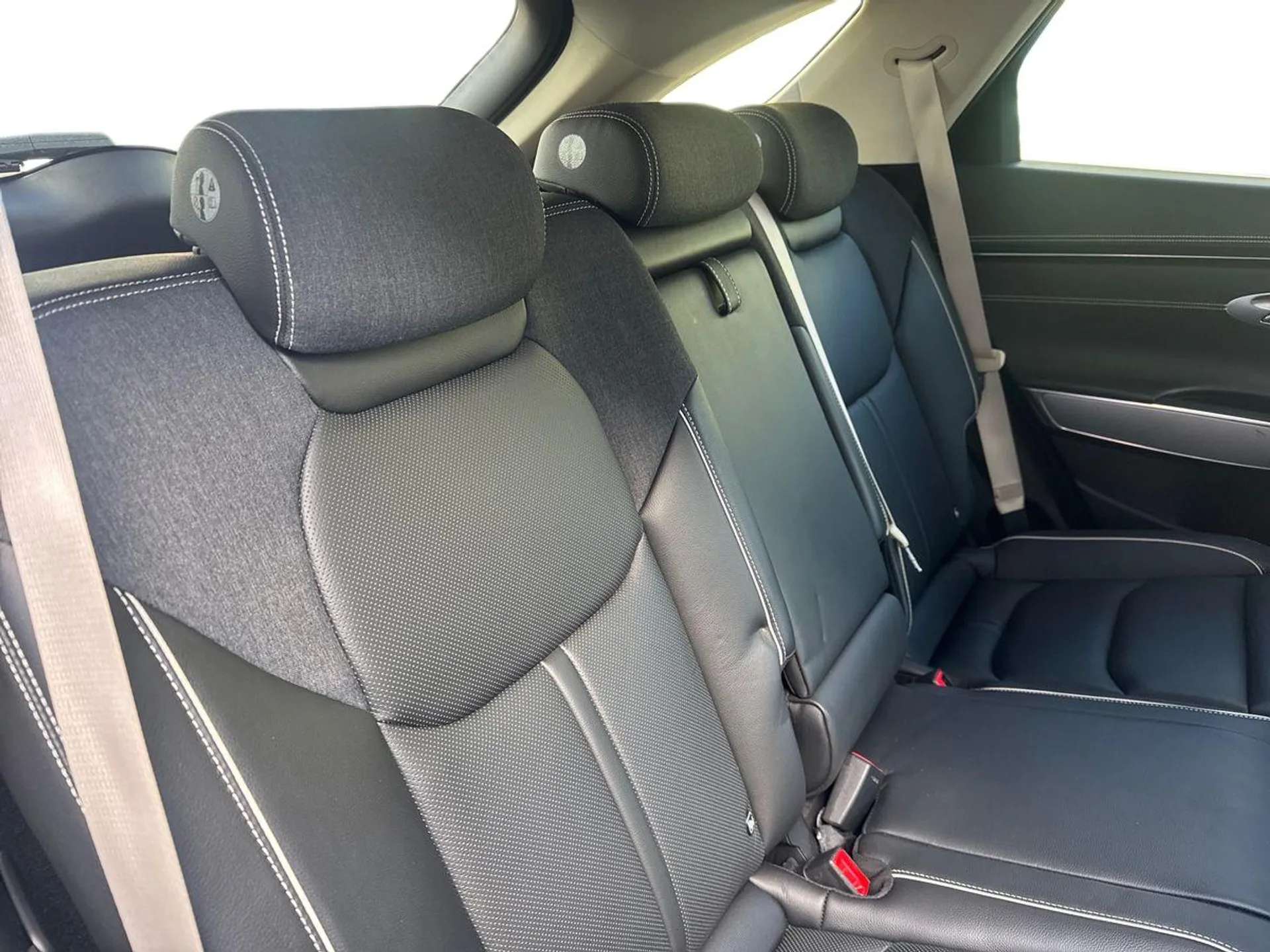 2023 GENESIS GV70 2023 GENESIS GV70