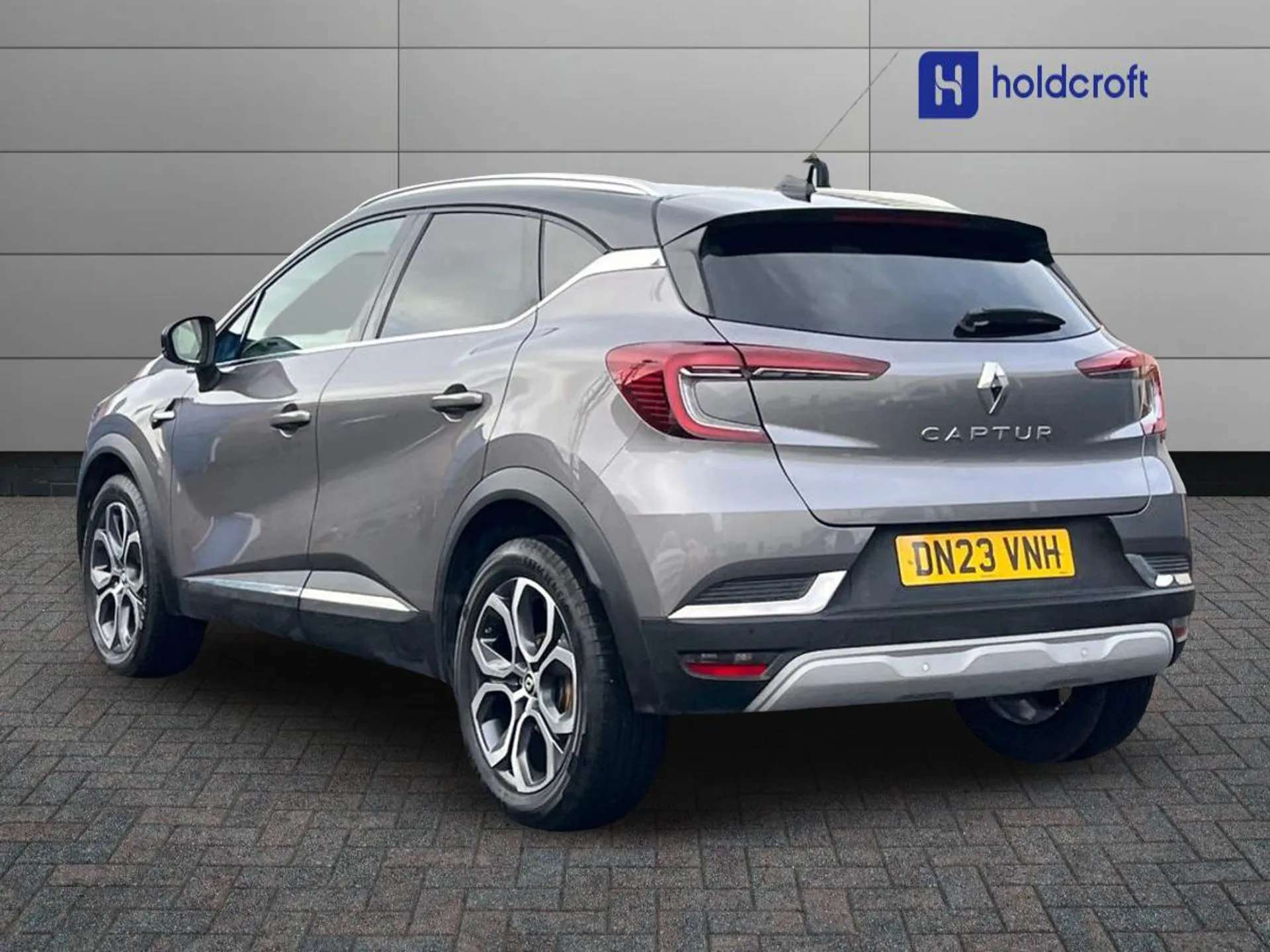 A 2023 RENAULT CAPTUR 1.0 TCE 90 Techno 5dr A 2023 RENAULT CAPTUR 1.0 TCE 90 Techno 5dr