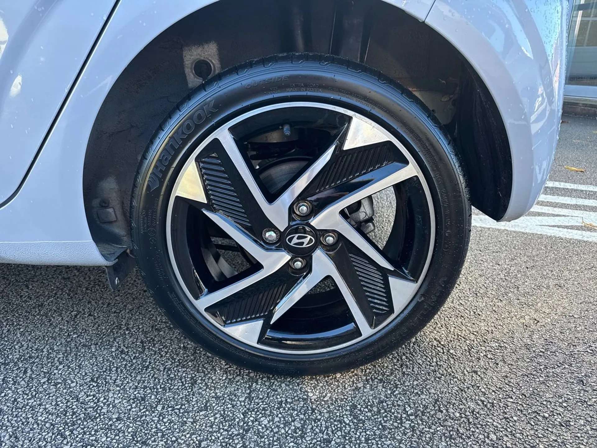 2024 HYUNDAI I10 2024 HYUNDAI I10