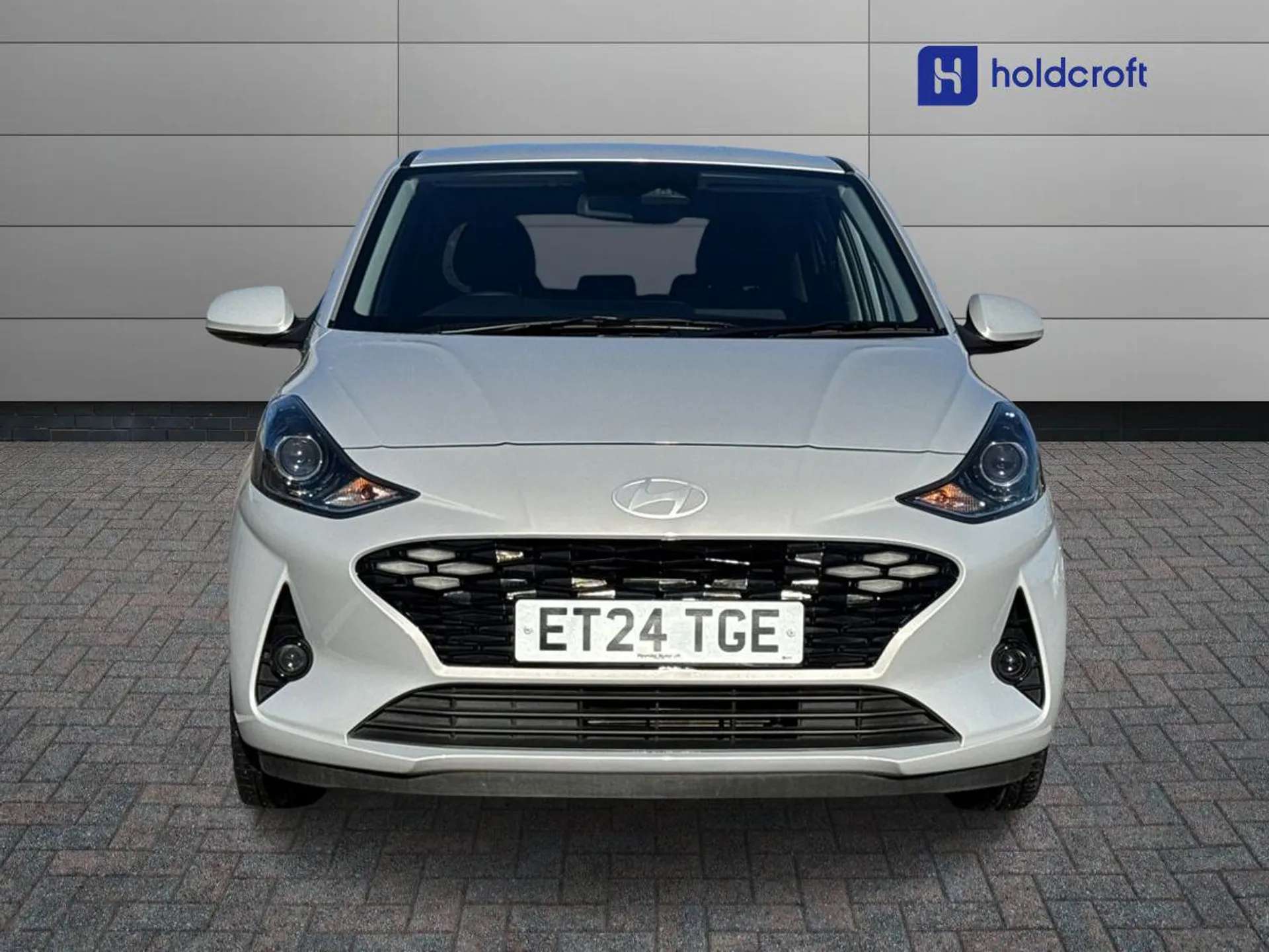 2024 HYUNDAI I10 2024 HYUNDAI I10