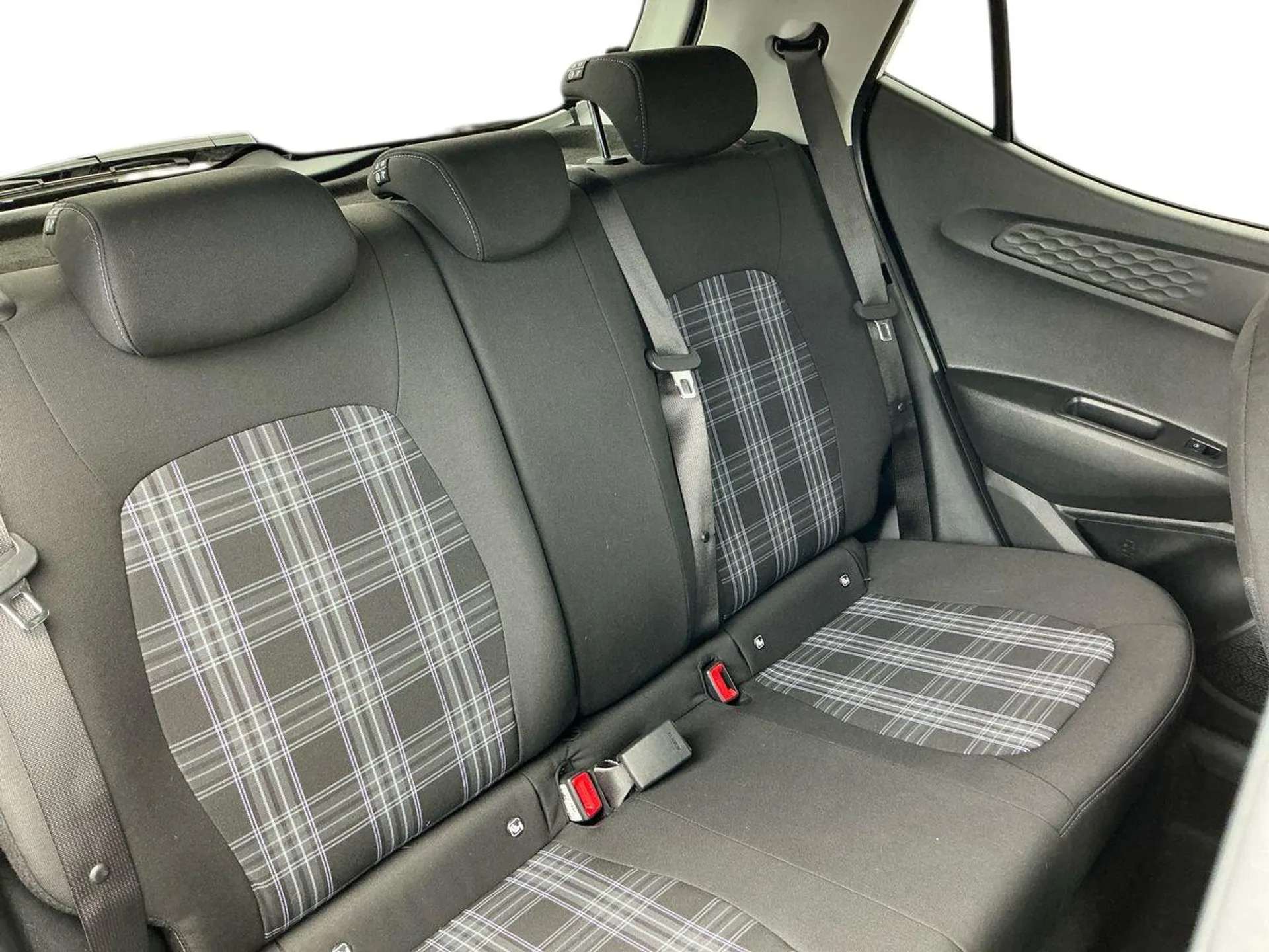 2024 HYUNDAI I10 2024 HYUNDAI I10