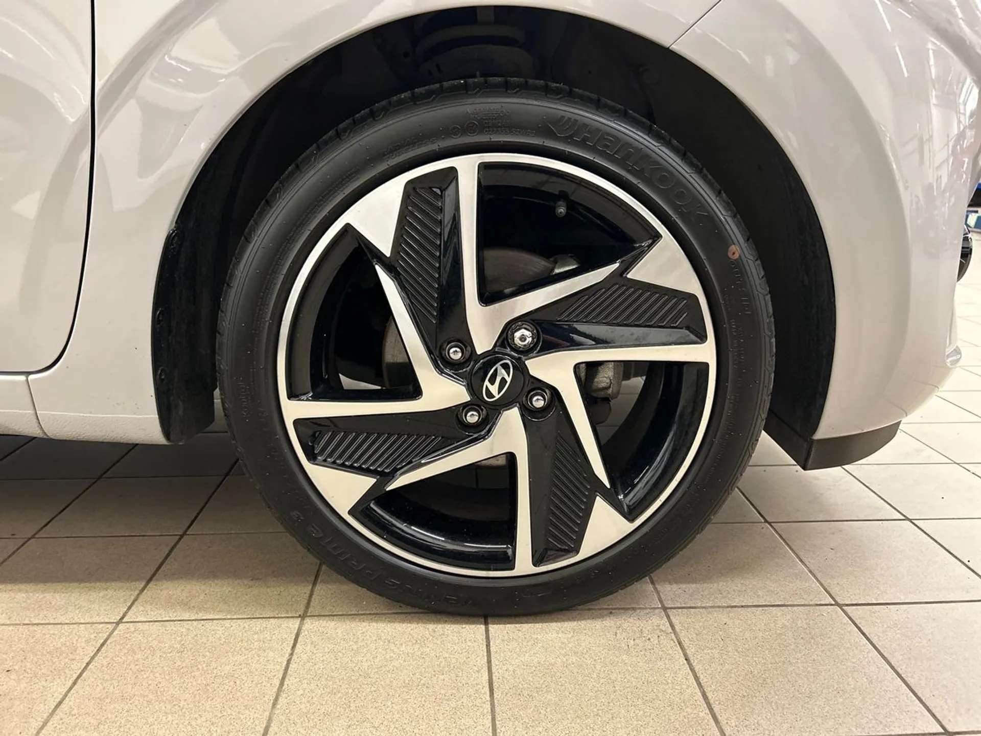 2024 HYUNDAI I10 2024 HYUNDAI I10