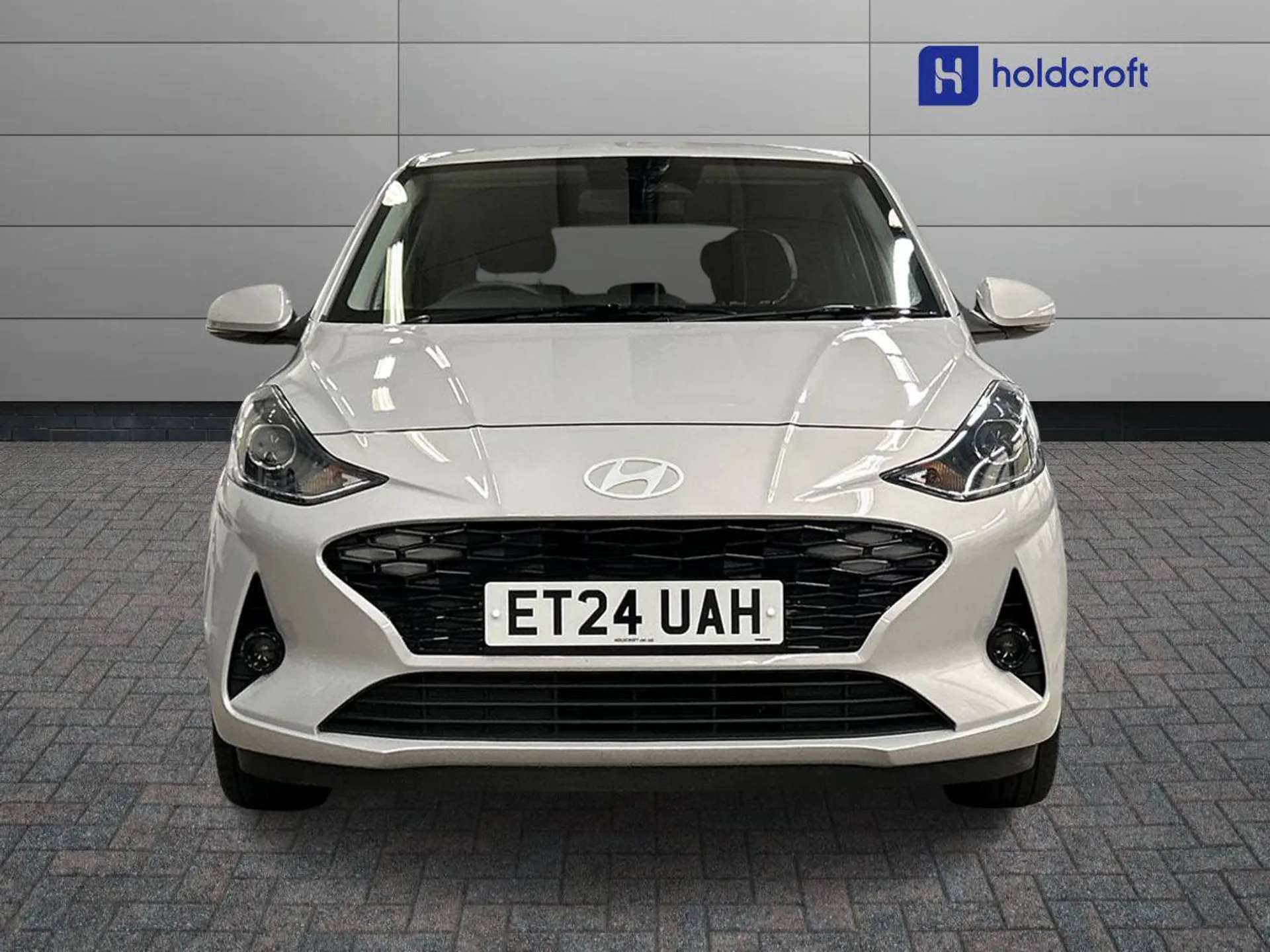 2024 HYUNDAI I10 2024 HYUNDAI I10