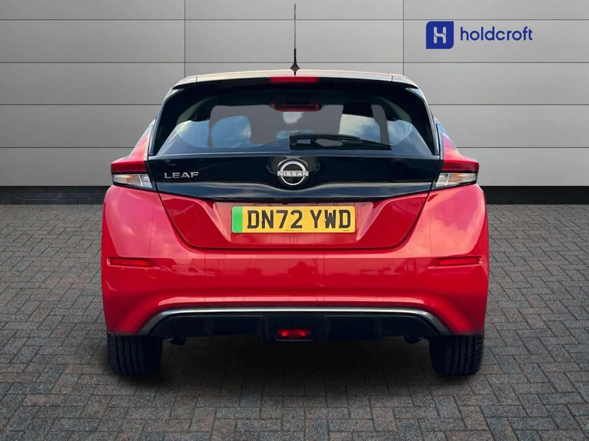 A 2022 NISSAN LEAF 110kW Acenta 39kWh 5dr Auto A 2022 NISSAN LEAF 110kW Acenta 39kWh 5dr Auto