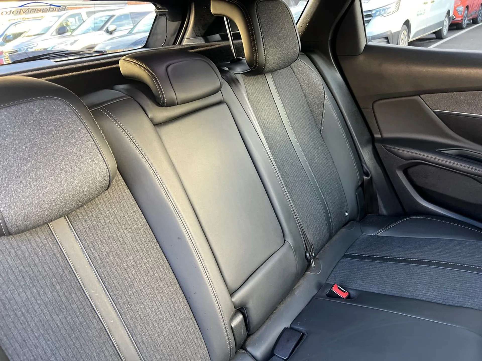 2020 PEUGEOT 3008 2020 PEUGEOT 3008