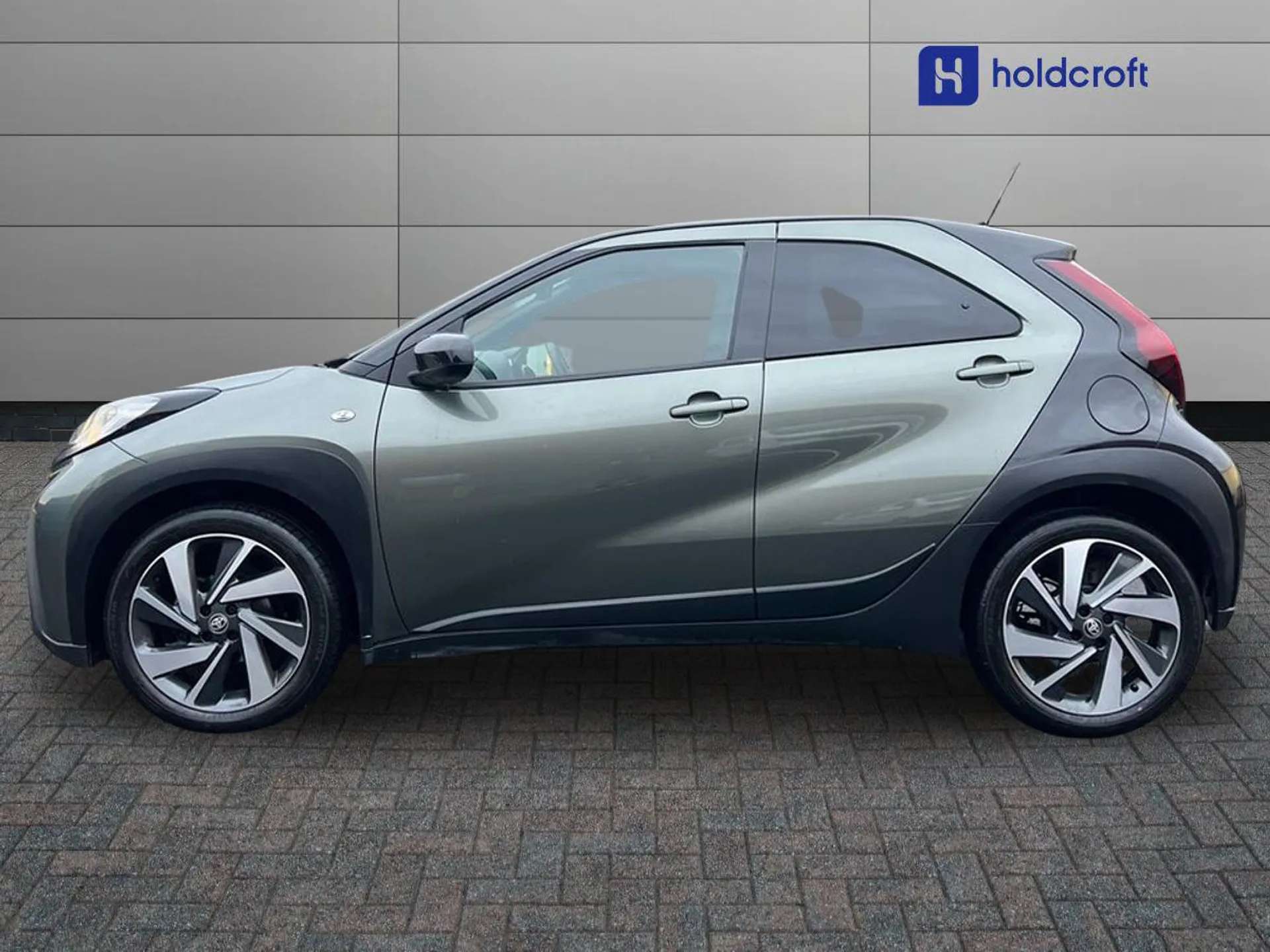 2023 TOYOTA AYGO X 2023 TOYOTA AYGO X