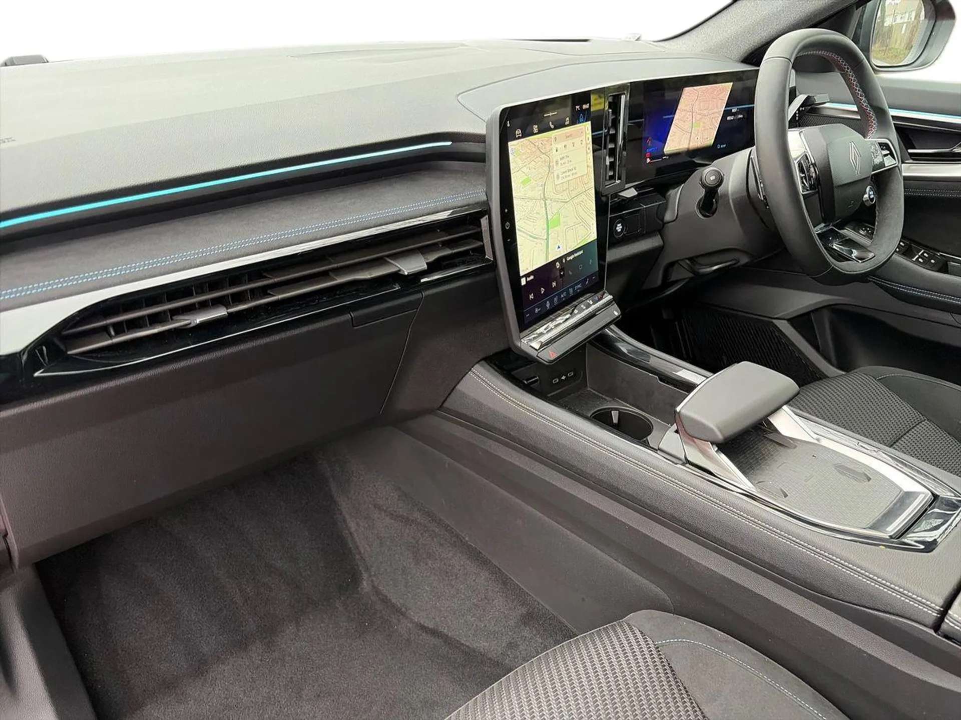 A 2025 RENAULT AUSTRAL E-Tech FHEV Techno Esprit Alpine 5dr Auto A 2025 RENAULT AUSTRAL E-Tech FHEV Techno Esprit Alpine 5dr Auto