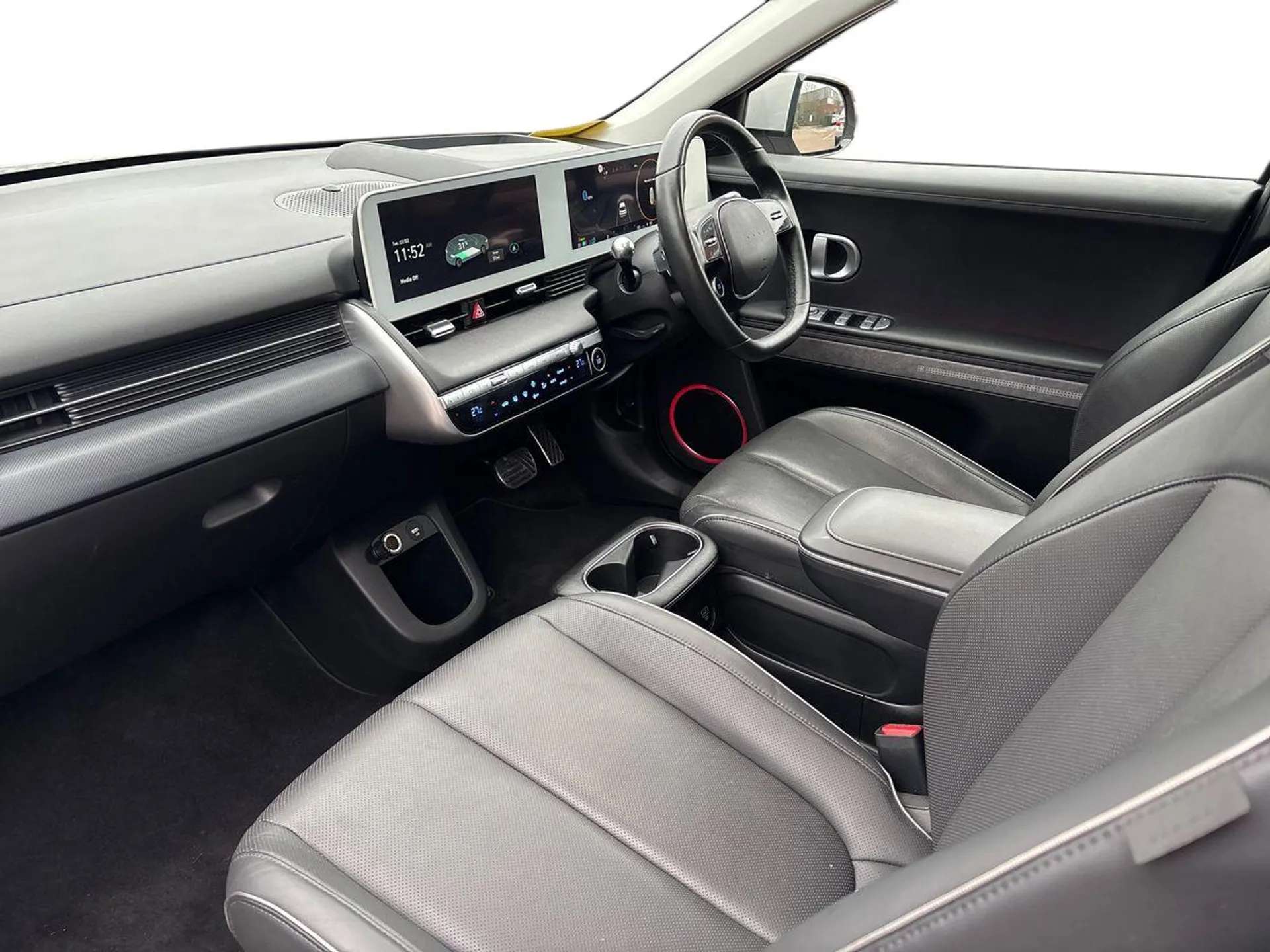 A 2023 HYUNDAI IONIQ 5 168kW Ultimate 77 kWh 5dr Auto - ZERO DEPOSIT FINANCE AND CASHBACK AVAILABLE A 2023 HYUNDAI IONIQ 5 168kW Ultimate 77 kWh 5dr Auto - ZERO DEPOSIT FINANCE AND CASHBACK AVAILABLE