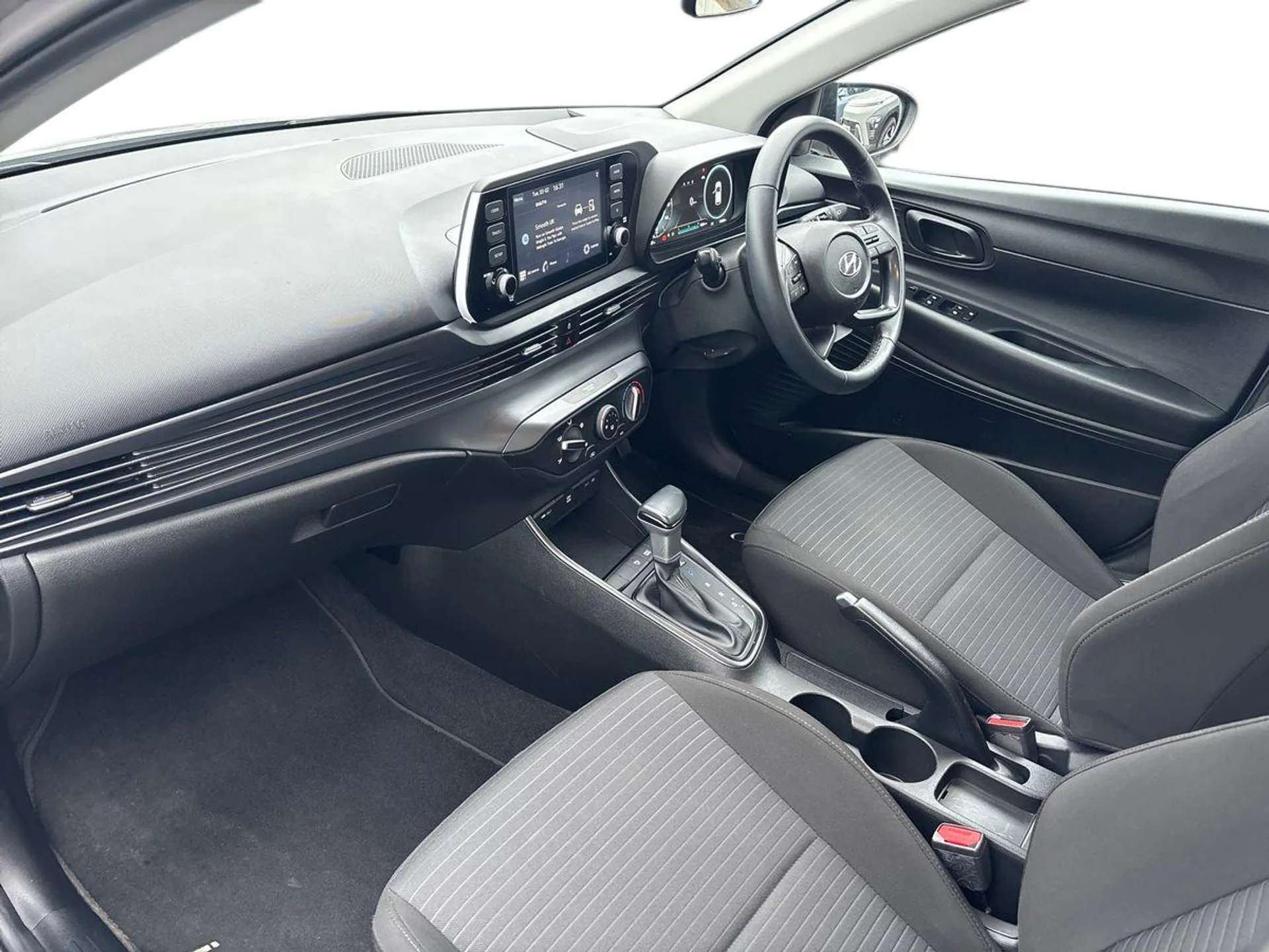 A 2023 HYUNDAI I20 1.0T GDi 48V MHD SE Connect 5dr DCT - ZERO DEPOSIT FINANCE AND CASHBACK AVAILABLE A 2023 HYUNDAI I20 1.0T GDi 48V MHD SE Connect 5dr DCT - ZERO DEPOSIT FINANCE AND CASHBACK AVAILABLE