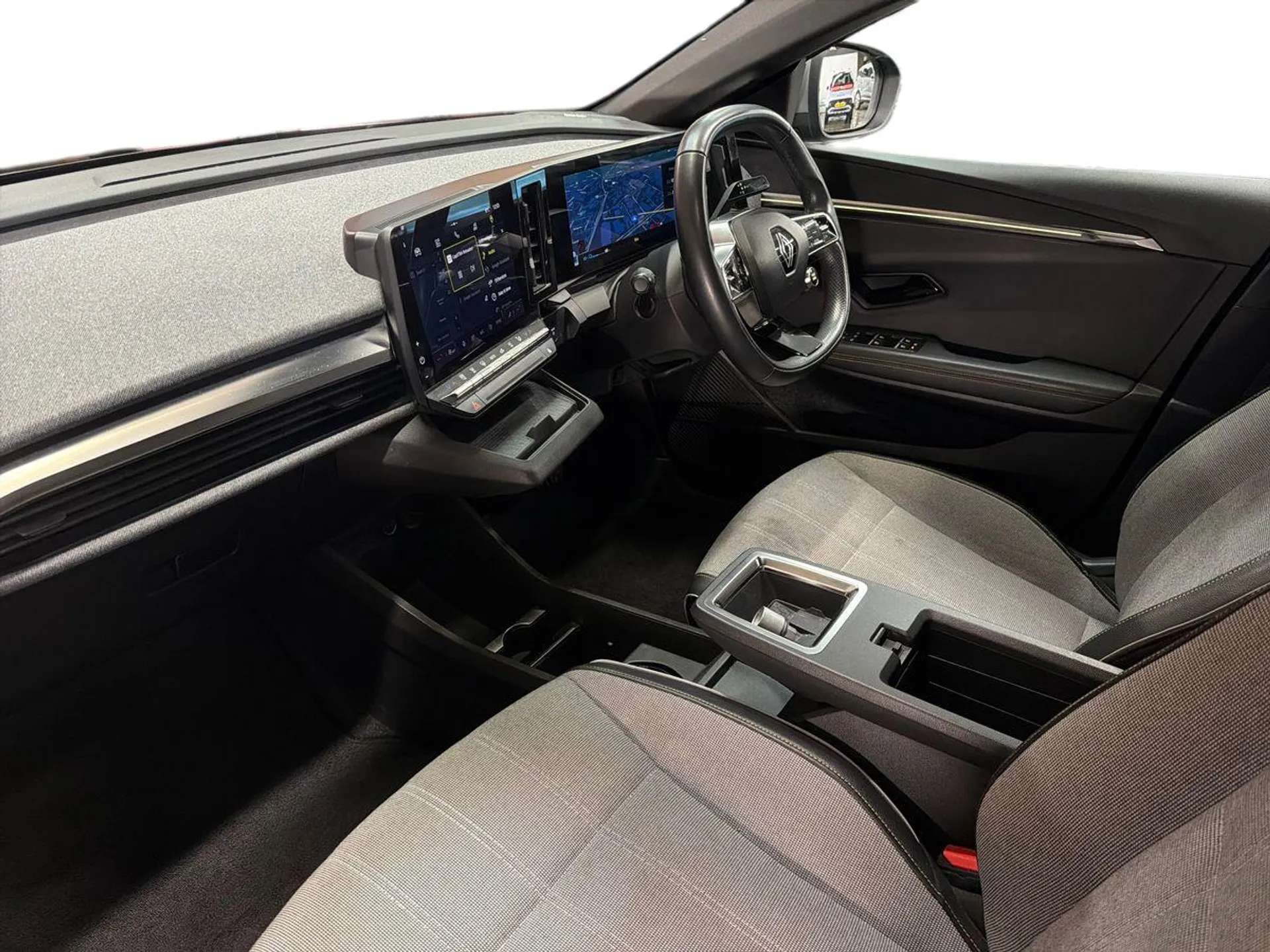 A 2022 RENAULT MEGANE E-TECH EV60 160kW Launch Edition 60kWh OC 5dr Auto A 2022 RENAULT MEGANE E-TECH EV60 160kW Launch Edition 60kWh OC 5dr Auto