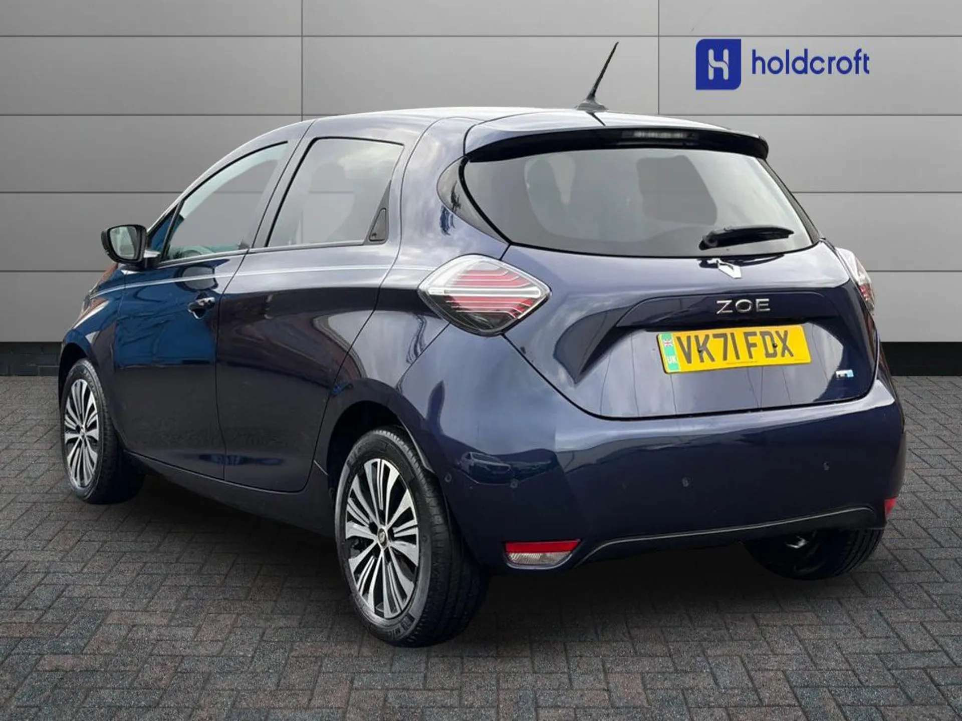 A 2021 RENAULT ZOE 100kW Riviera Limited Edn R135 50kWh RC 5dr Auto A 2021 RENAULT ZOE 100kW Riviera Limited Edn R135 50kWh RC 5dr Auto