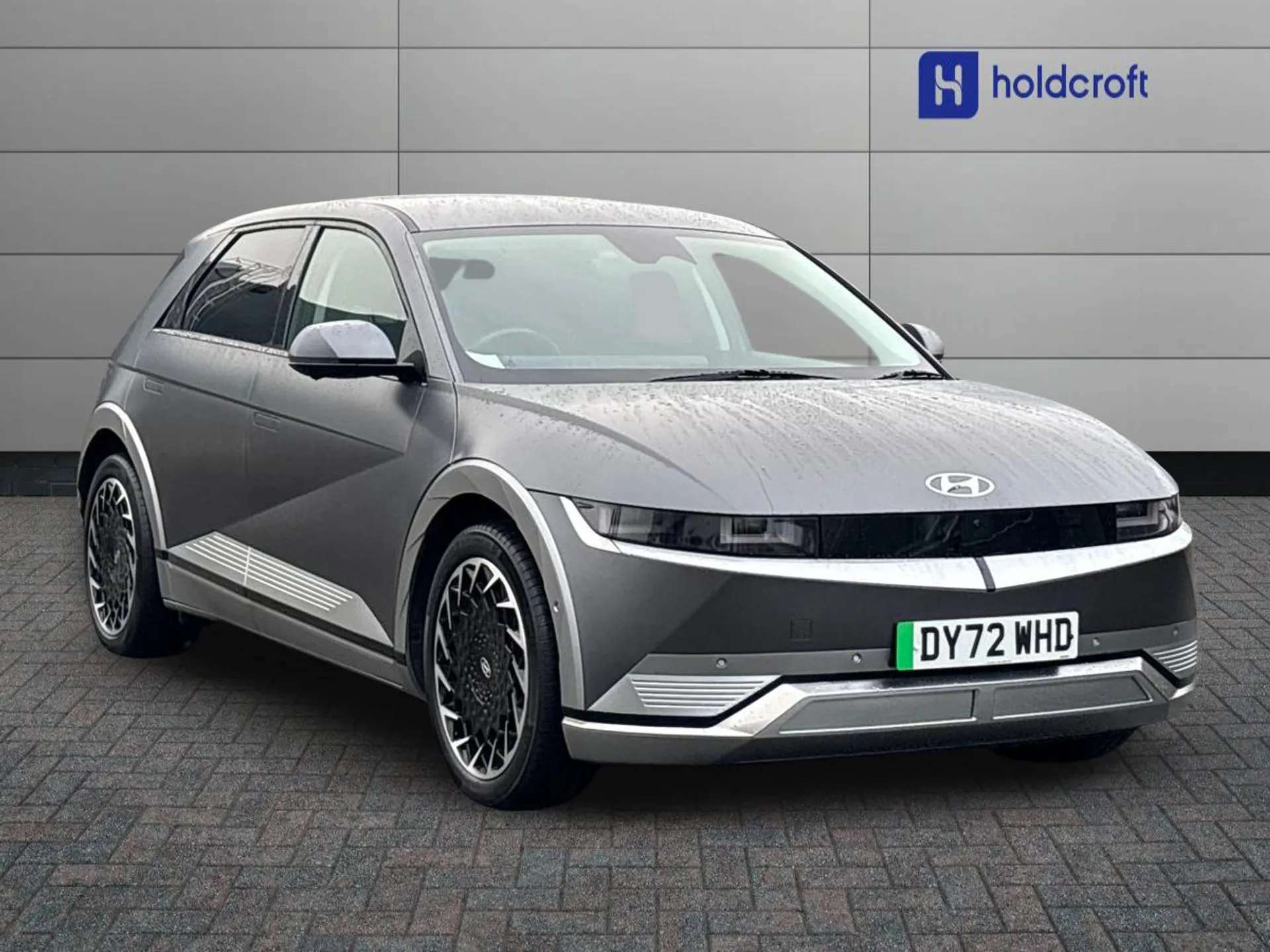 A 2022 HYUNDAI IONIQ 5 160kW Ultimate 73 kWh 5dr Auto - ZERO DEPOSIT FINANCE AND CASHBACK AVAILABLE A 2022 HYUNDAI IONIQ 5 160kW Ultimate 73 kWh 5dr Auto - ZERO DEPOSIT FINANCE AND CASHBACK AVAILABLE