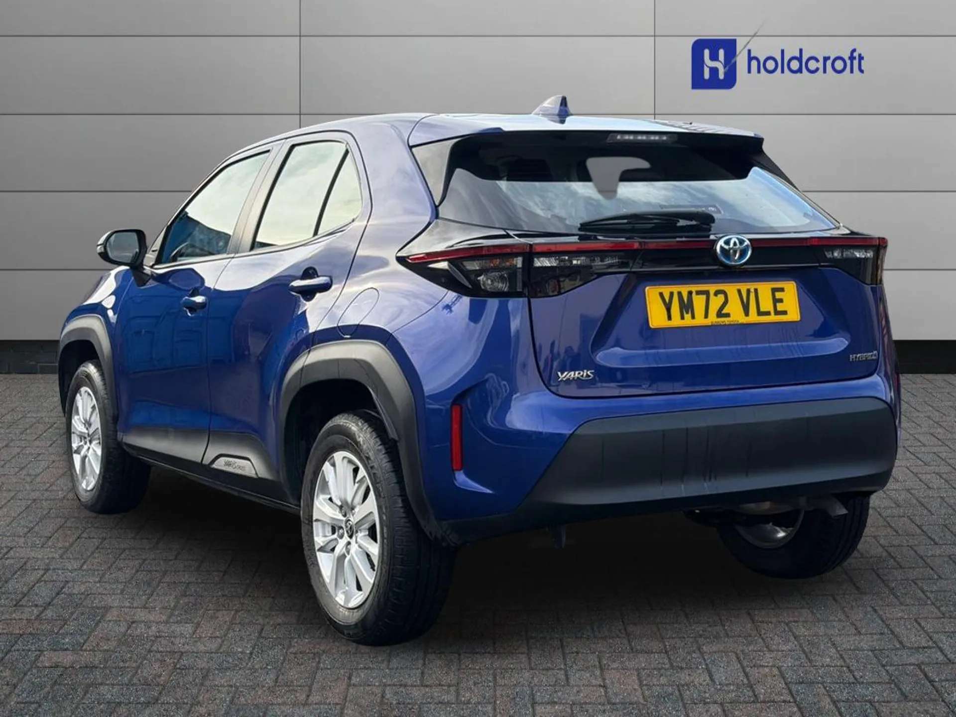 A 2023 TOYOTA YARIS CROSS 1.5 Hybrid Icon 5dr CVT A 2023 TOYOTA YARIS CROSS 1.5 Hybrid Icon 5dr CVT