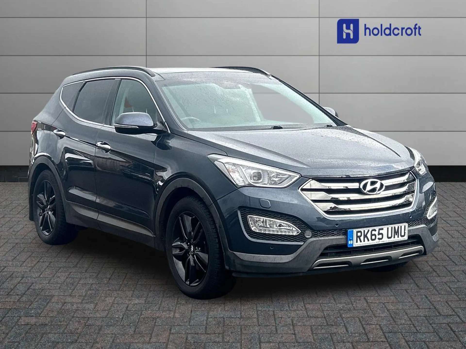 Check out this Hyundai Santa Fe 2015 Diesel Automatic