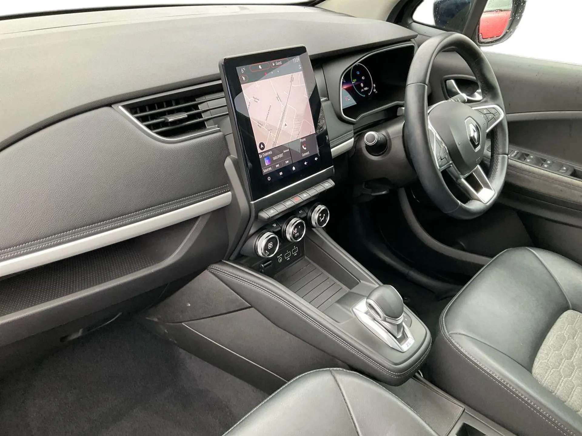 A 2022 RENAULT ZOE 80kW SE R110 50kWh Rapid Charge 5dr Auto A 2022 RENAULT ZOE 80kW SE R110 50kWh Rapid Charge 5dr Auto